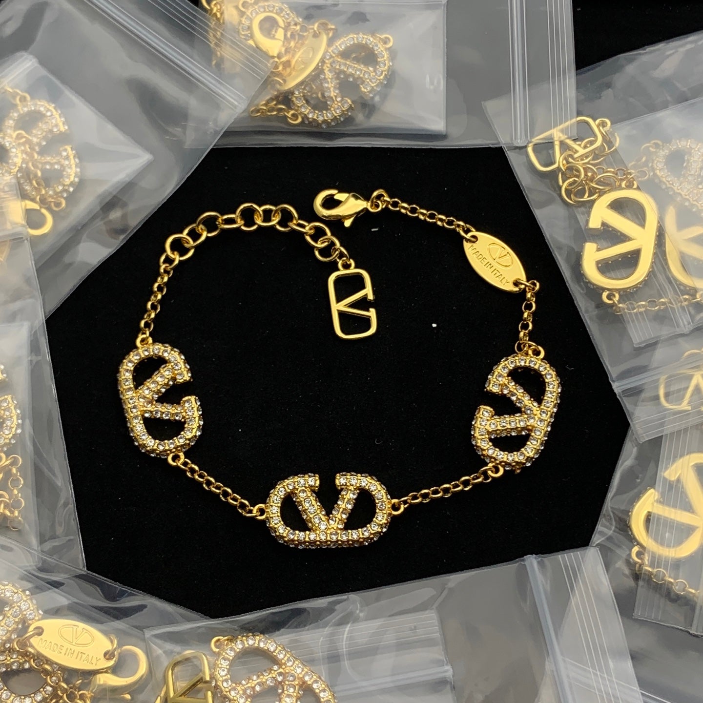 LuxluxHouse Low Price And High Quality Accessories Valentino