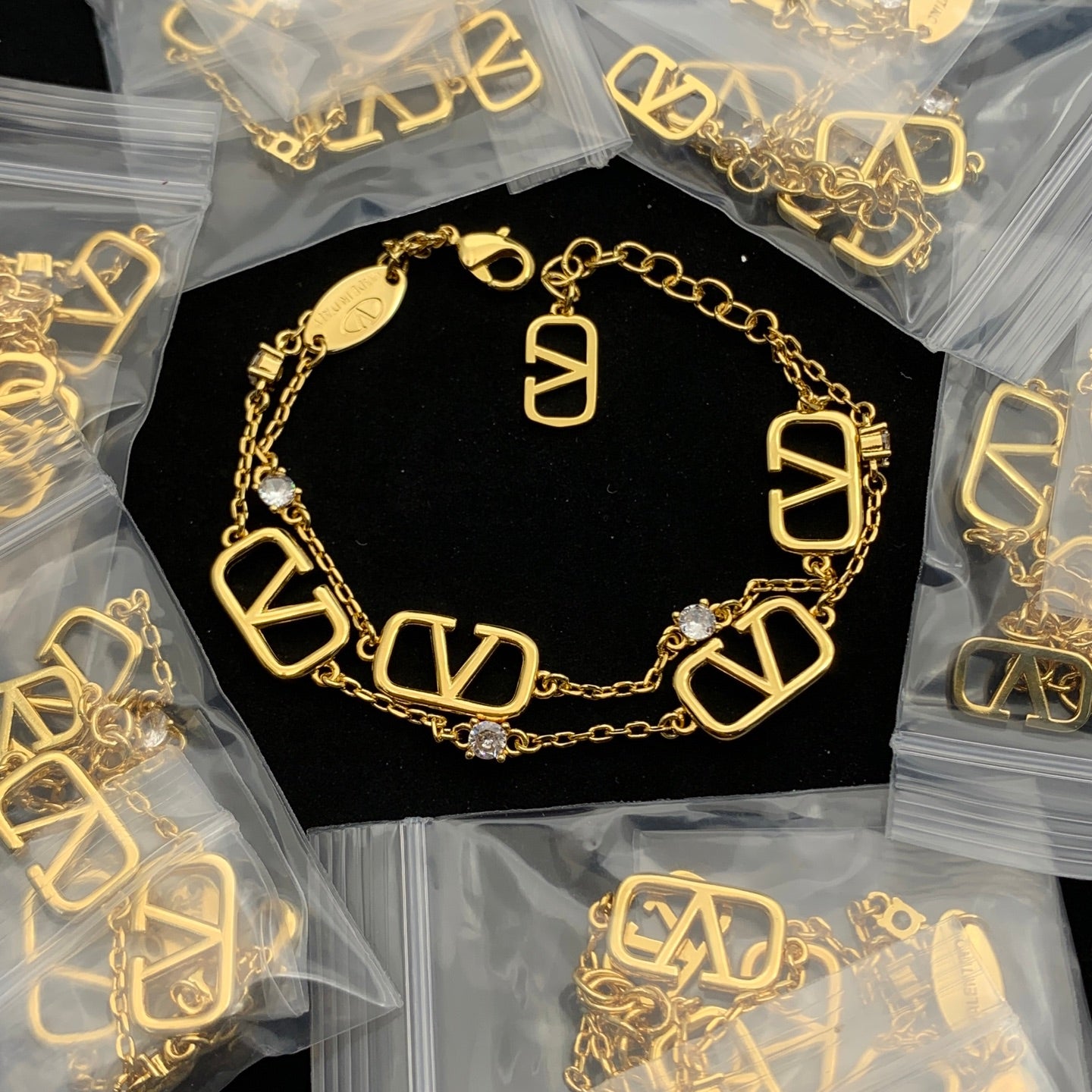 LuxluxHouse Low Price And High Quality Accessories Valentino