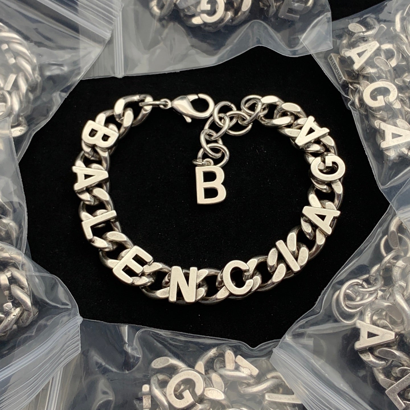 LuxluxHouse Low Price And High Quality Accessories Balenciaga