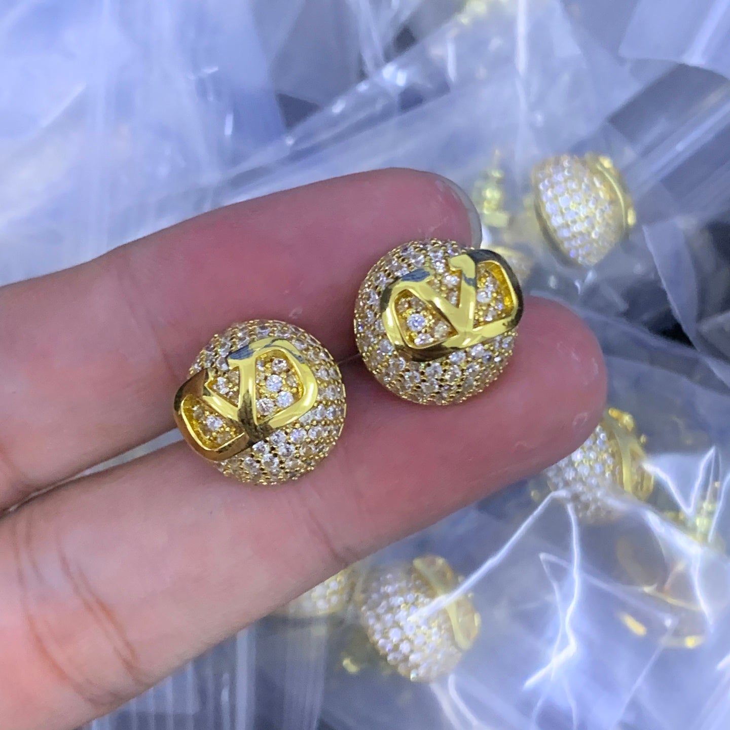 LuxluxHouse Low Price And High Quality Accessories Valentino