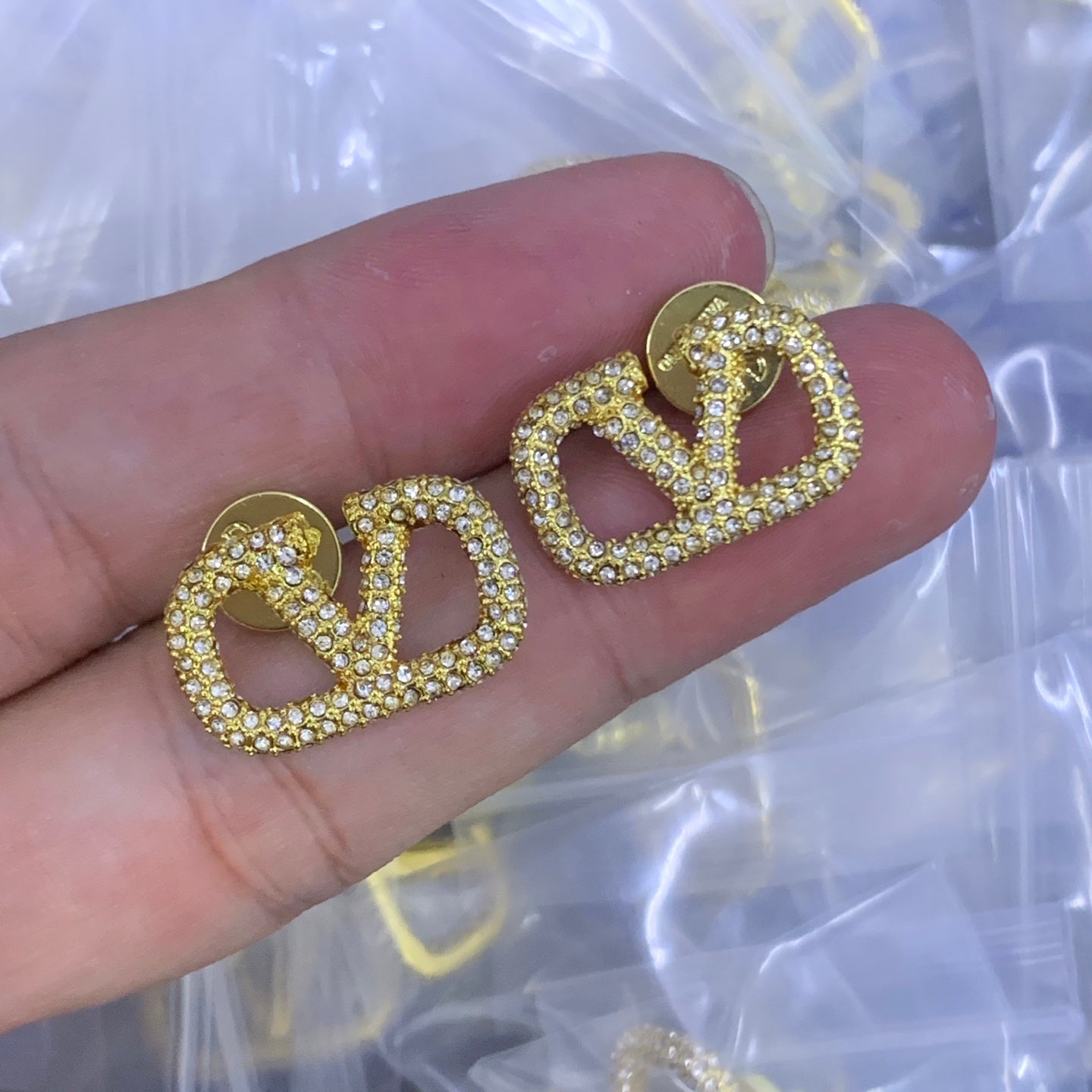 LuxluxHouse Low Price And High Quality Accessories Valentino