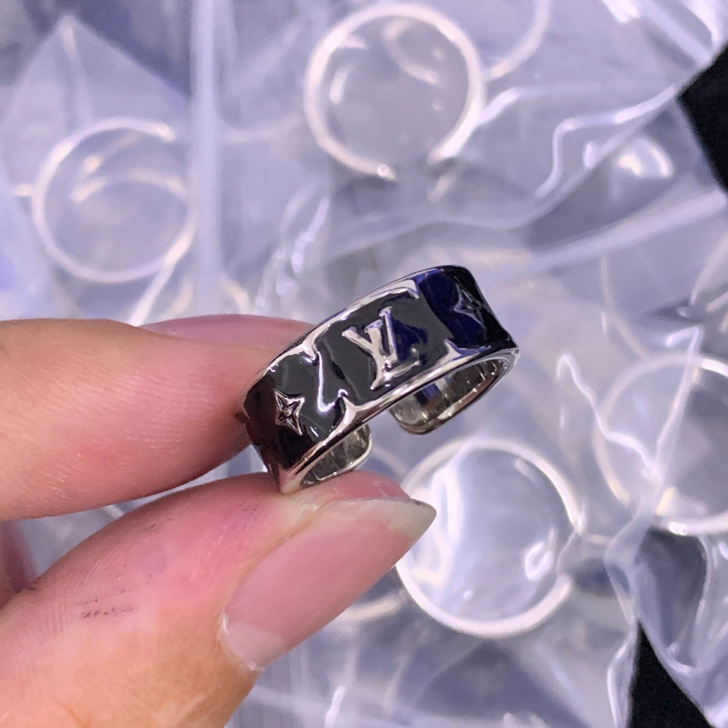 LuxluxHouse Low Price And High Quality Accessories Louis Vuitton