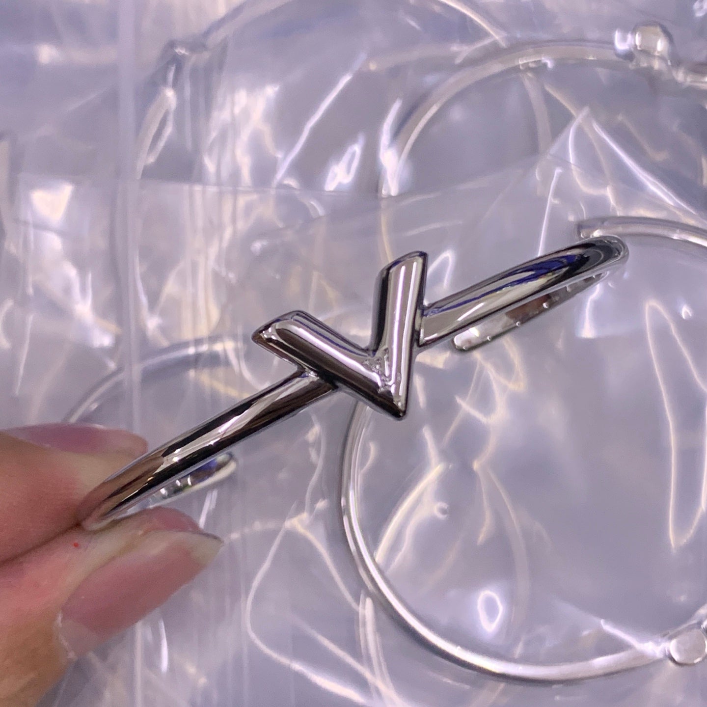 LuxluxHouse Low Price And High Quality Accessories Louis Vuitton
