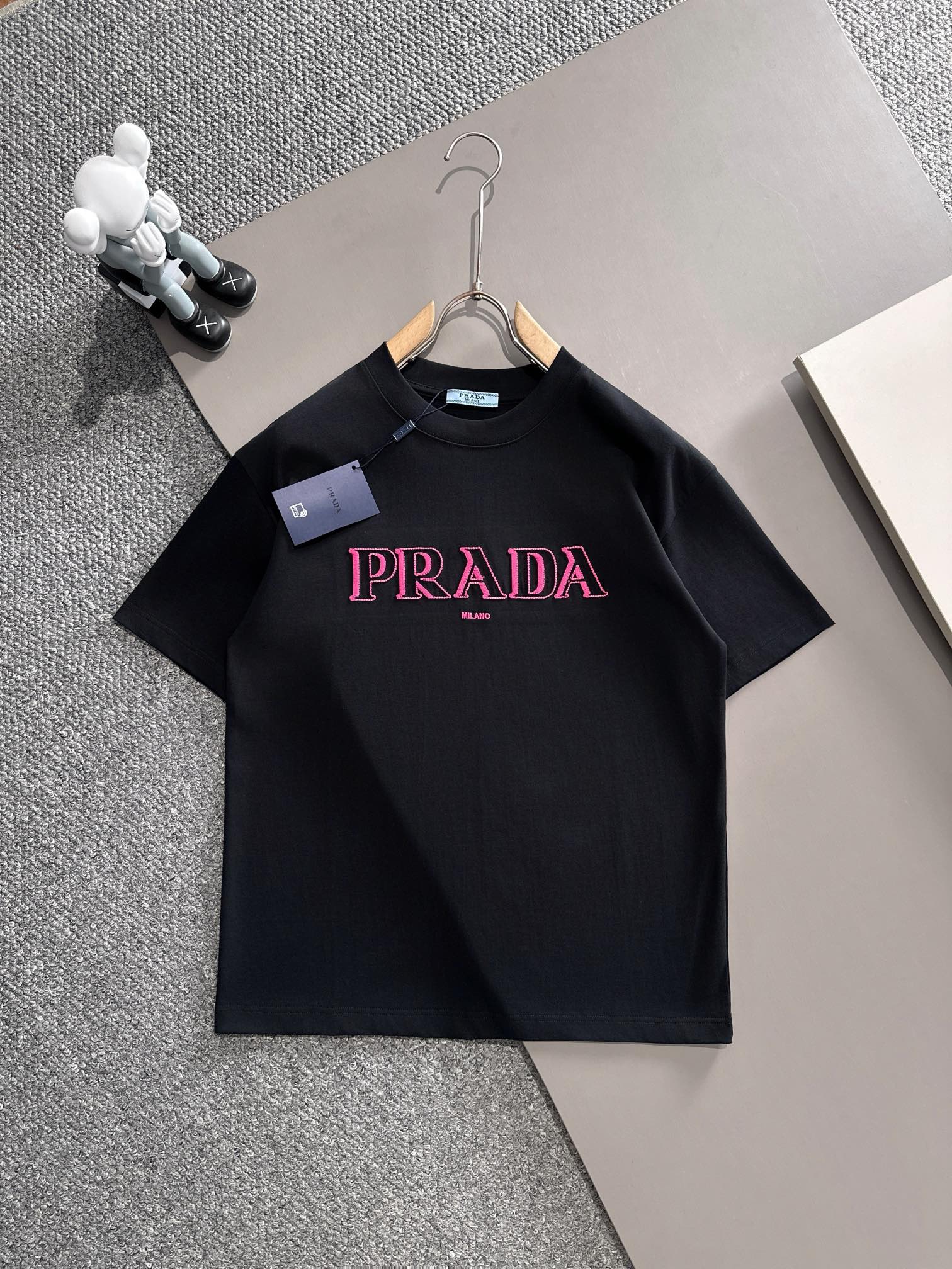 LuxluxHouse Best Quality Clothes T-shirt Prada