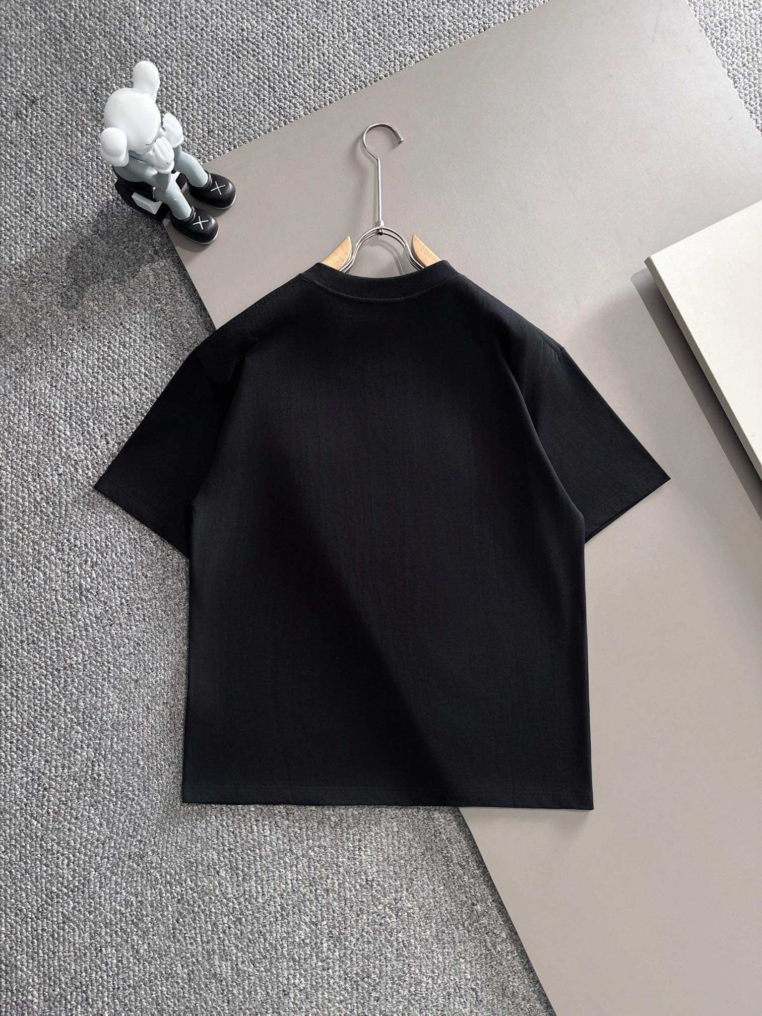 LuxluxHouse Best Quality Clothes T-shirt Prada
