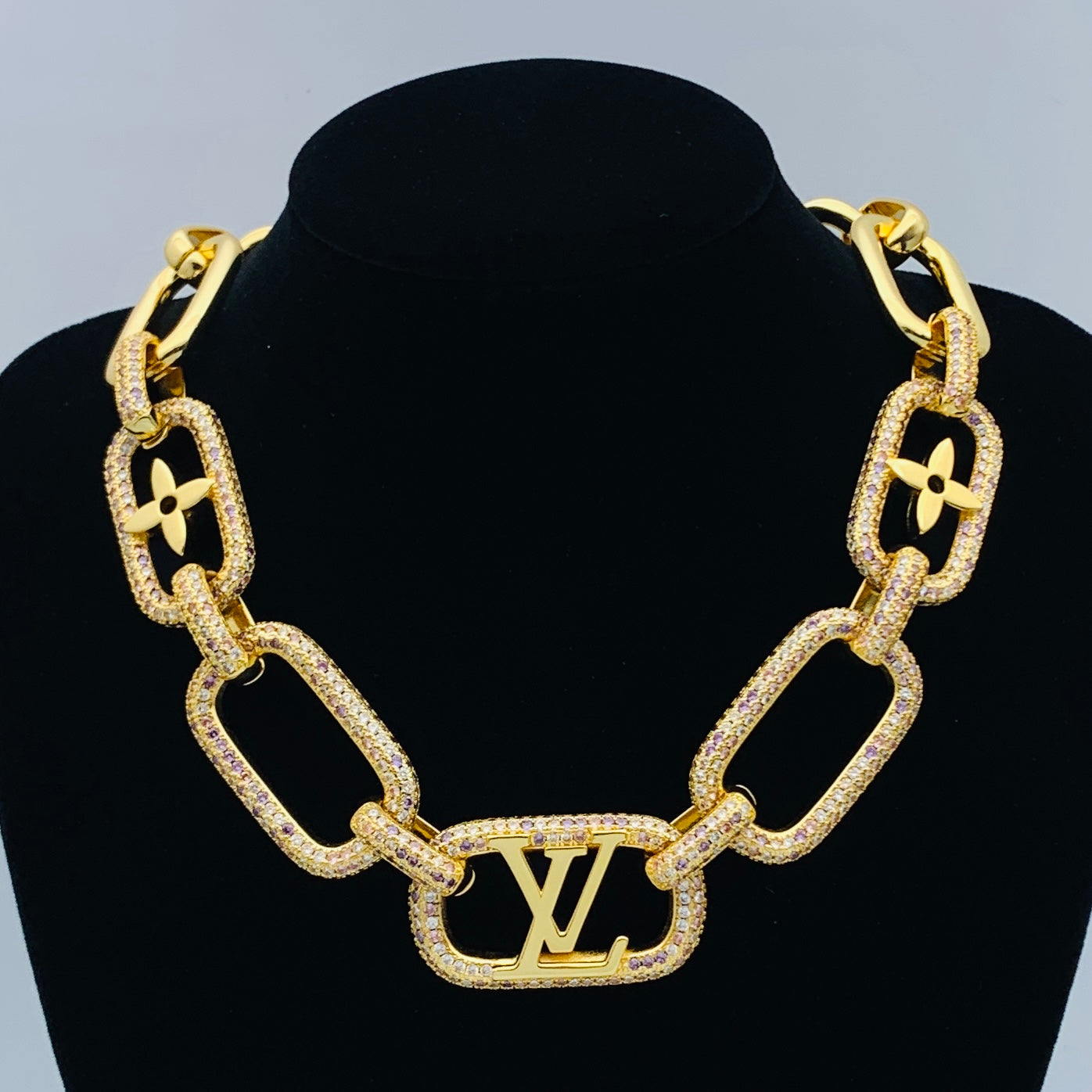 LuxluxHouse Low Price And High Quality Accessories Louis Vuitton
