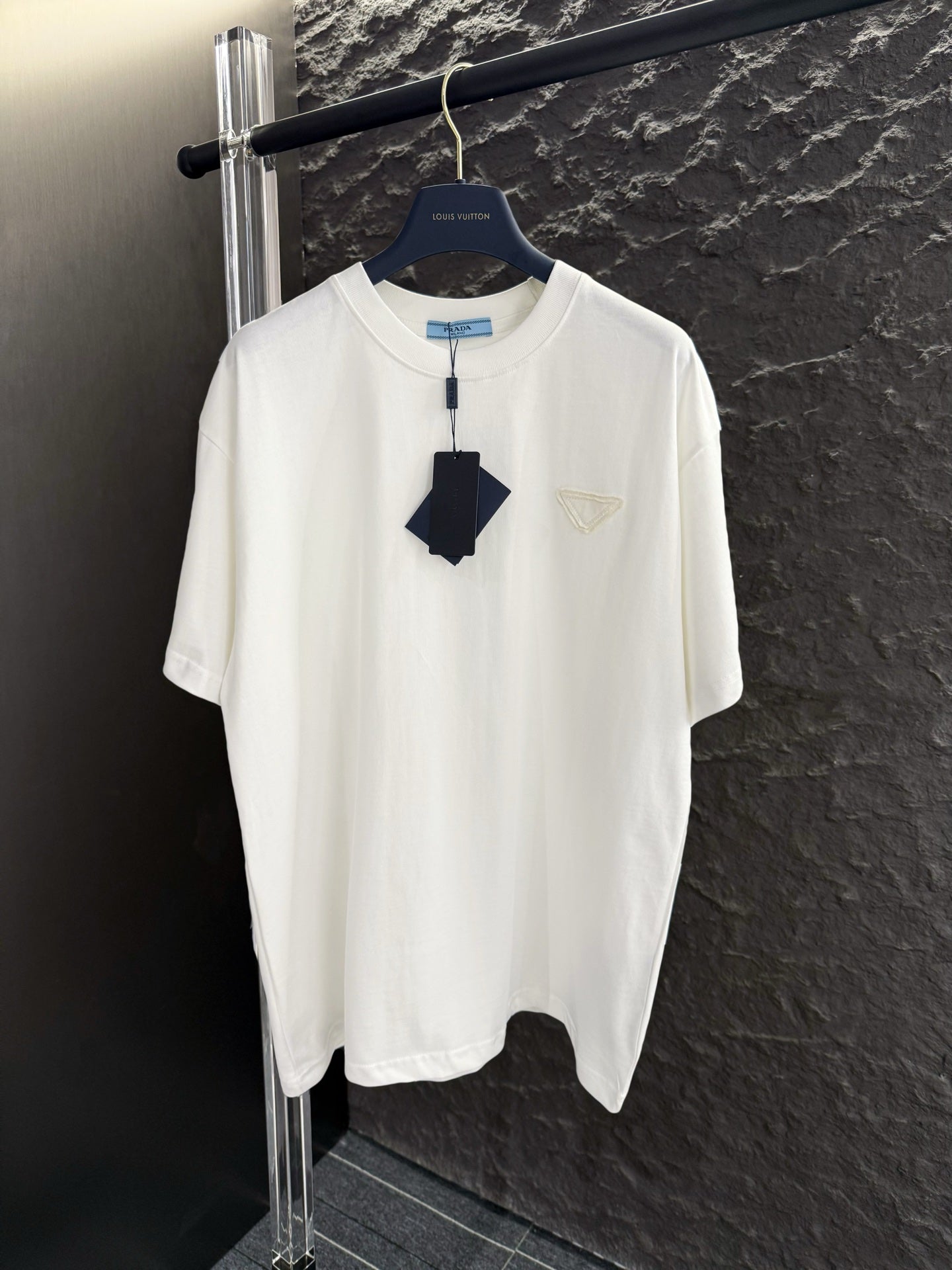 LuxluxHouse Best Quality Clothes T-shirt Prada