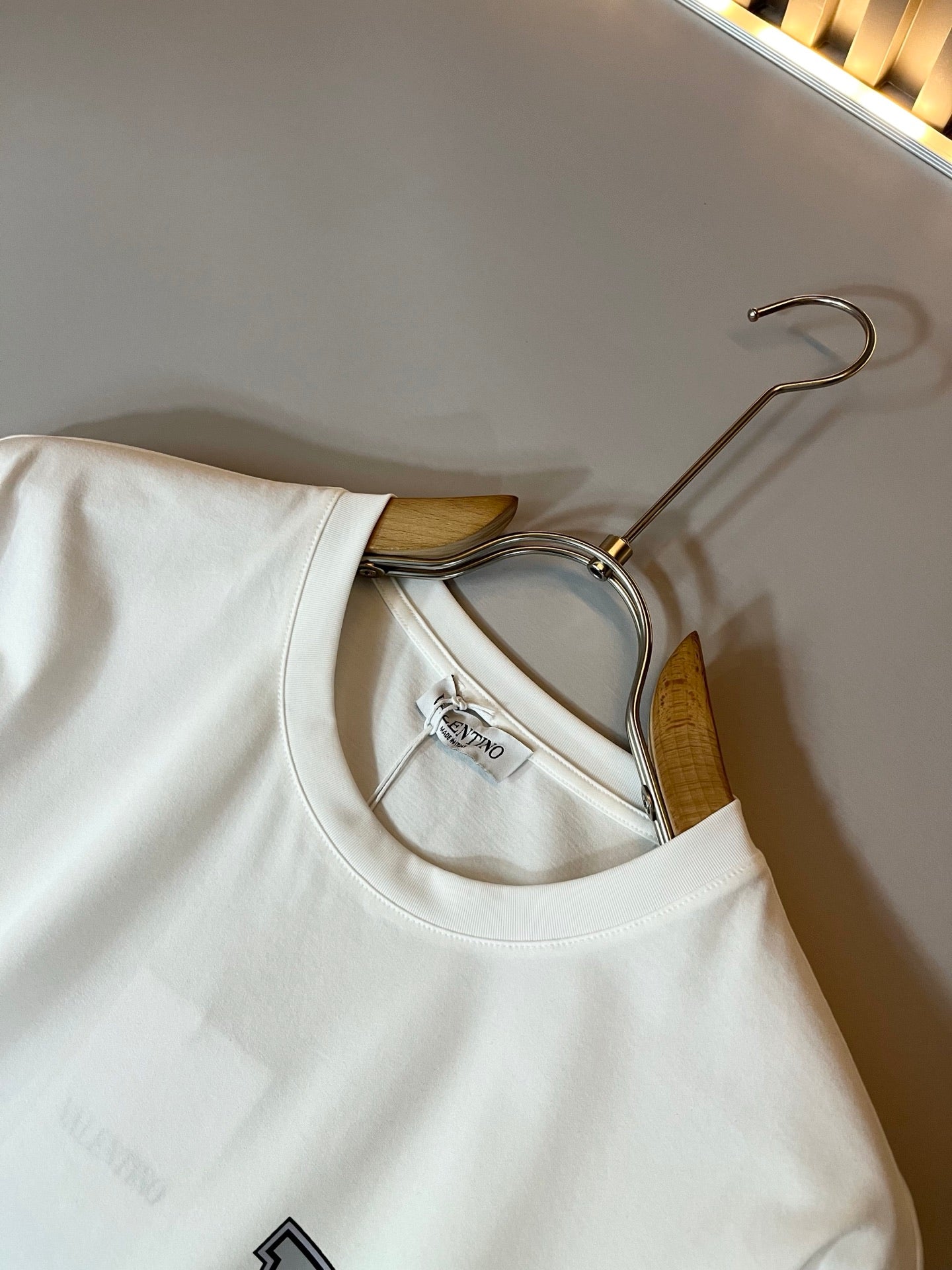 LuxluxHouse Best Quality Clothes Valentino T-shirt