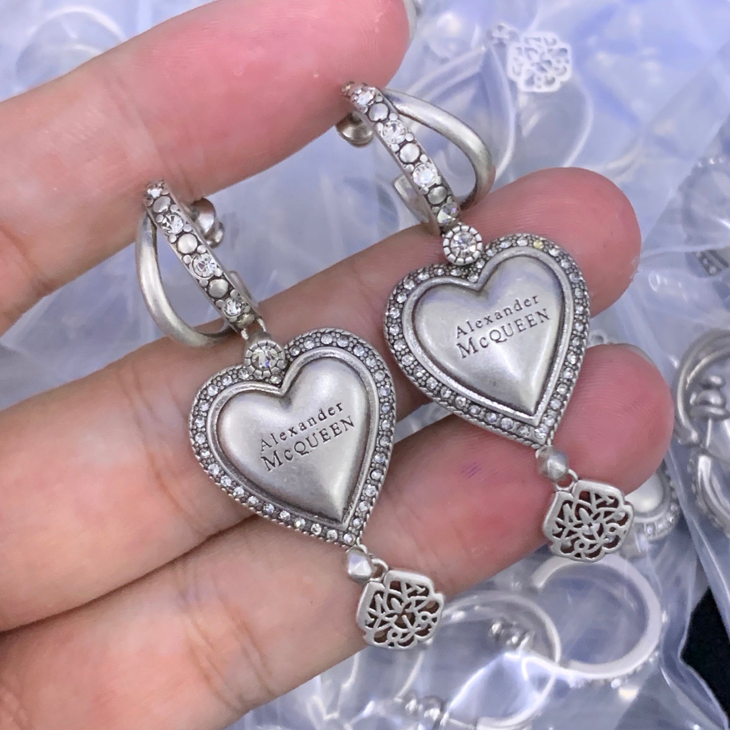 LuxluxHouse Low Price And High Quality Accessories Alexander McQueen