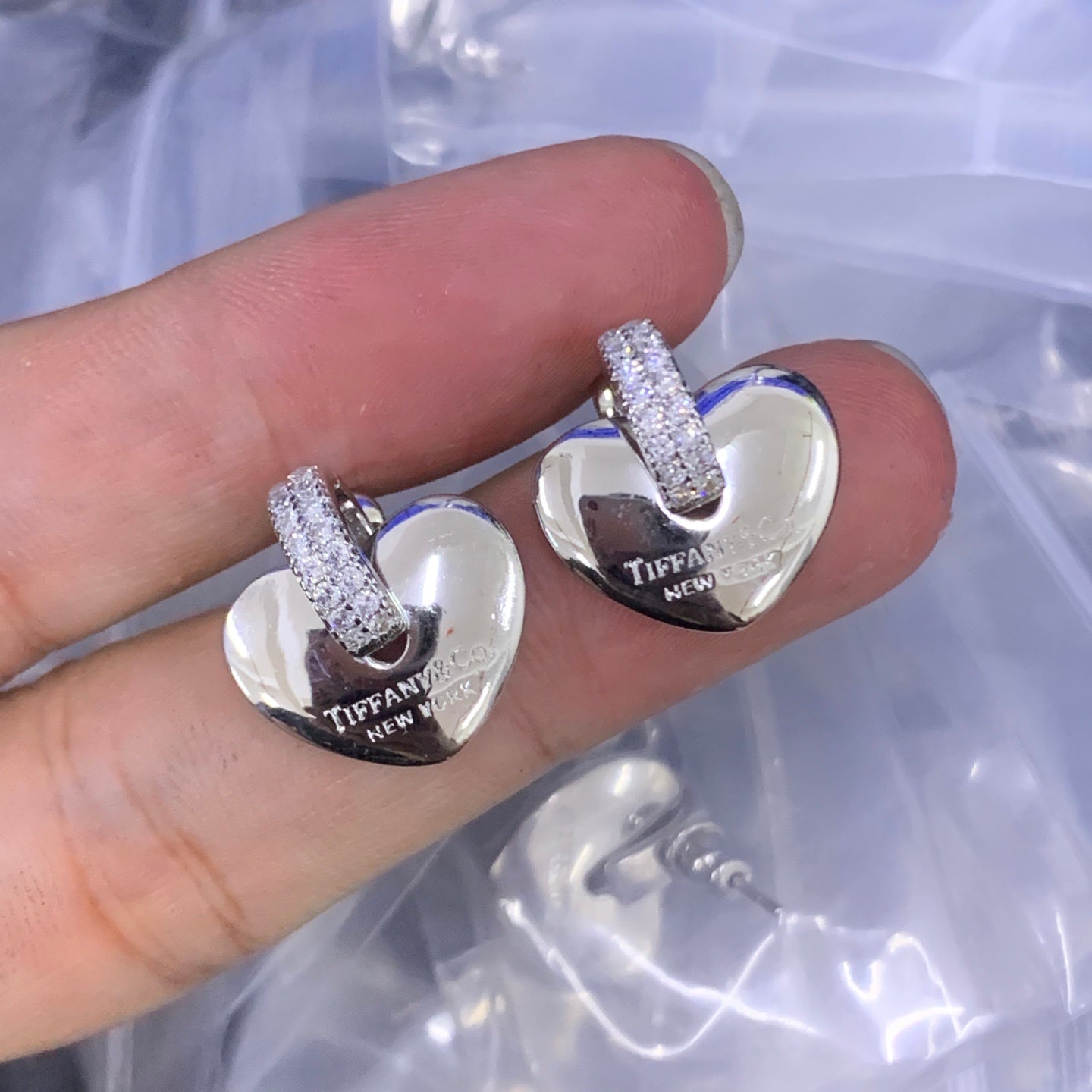 LuxluxHouse Low Price And High Quality Accessories Tiffany