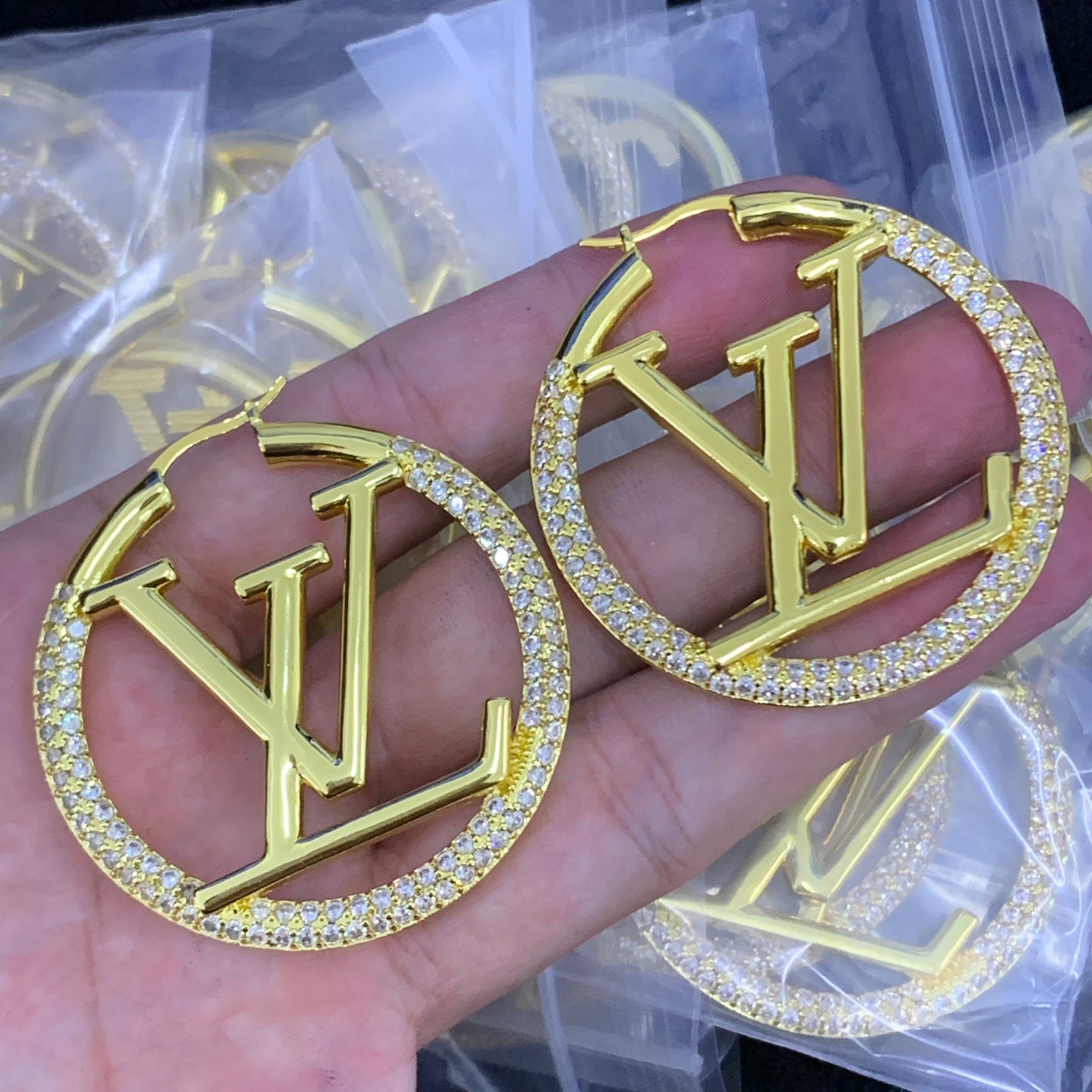 LuxluxHouse Low Price And High Quality Accessories Louis Vuitton