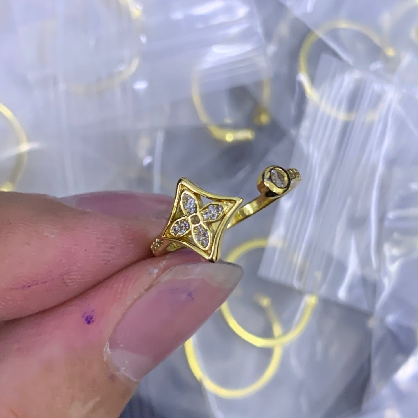 LuxluxHouse Low Price And High Quality Accessories Louis Vuitton