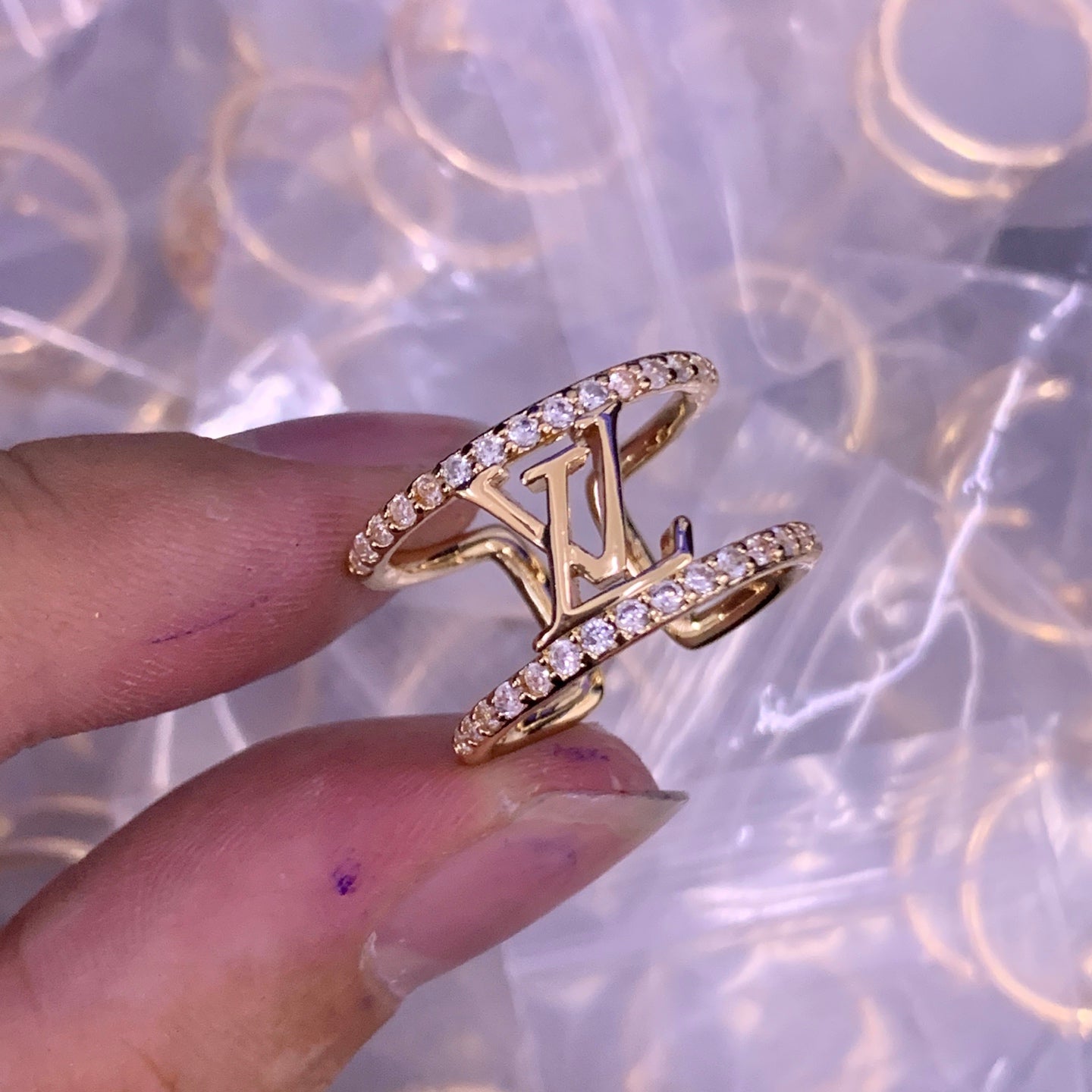 LuxluxHouse Low Price And High Quality Accessories Louis Vuitton