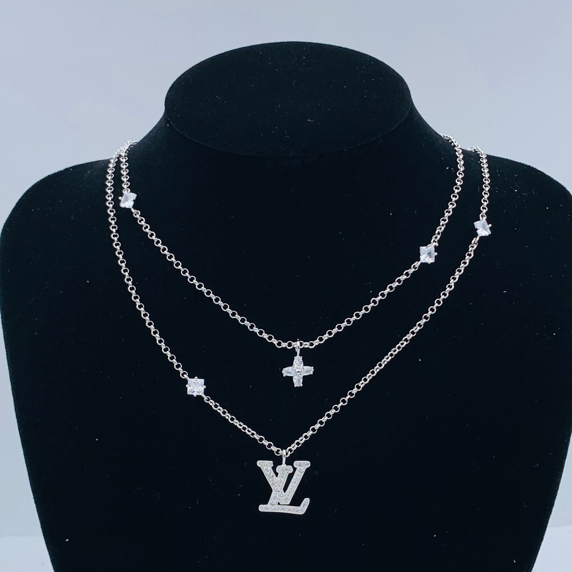 LuxluxHouse Low Price And High Quality Accessories Louis Vuitton