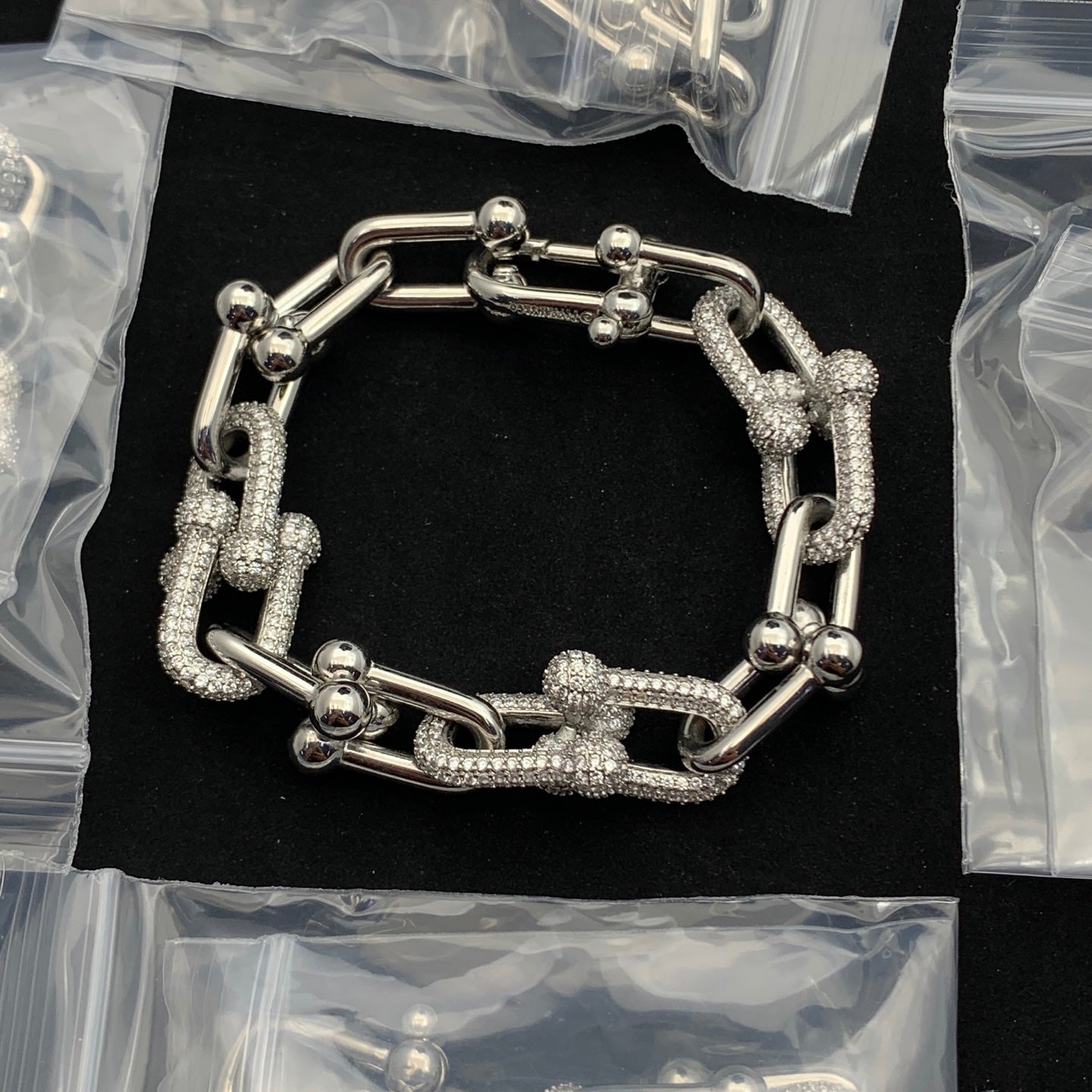 LuxluxHouse Low Price And High Quality Accessories Tiffany