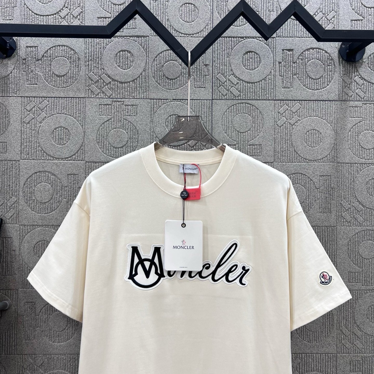 LuxluxHouse Best Quality Clothes T-shirt Moncler