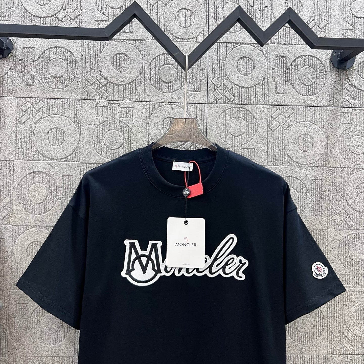 LuxluxHouse Best Quality Clothes T-shirt Moncler