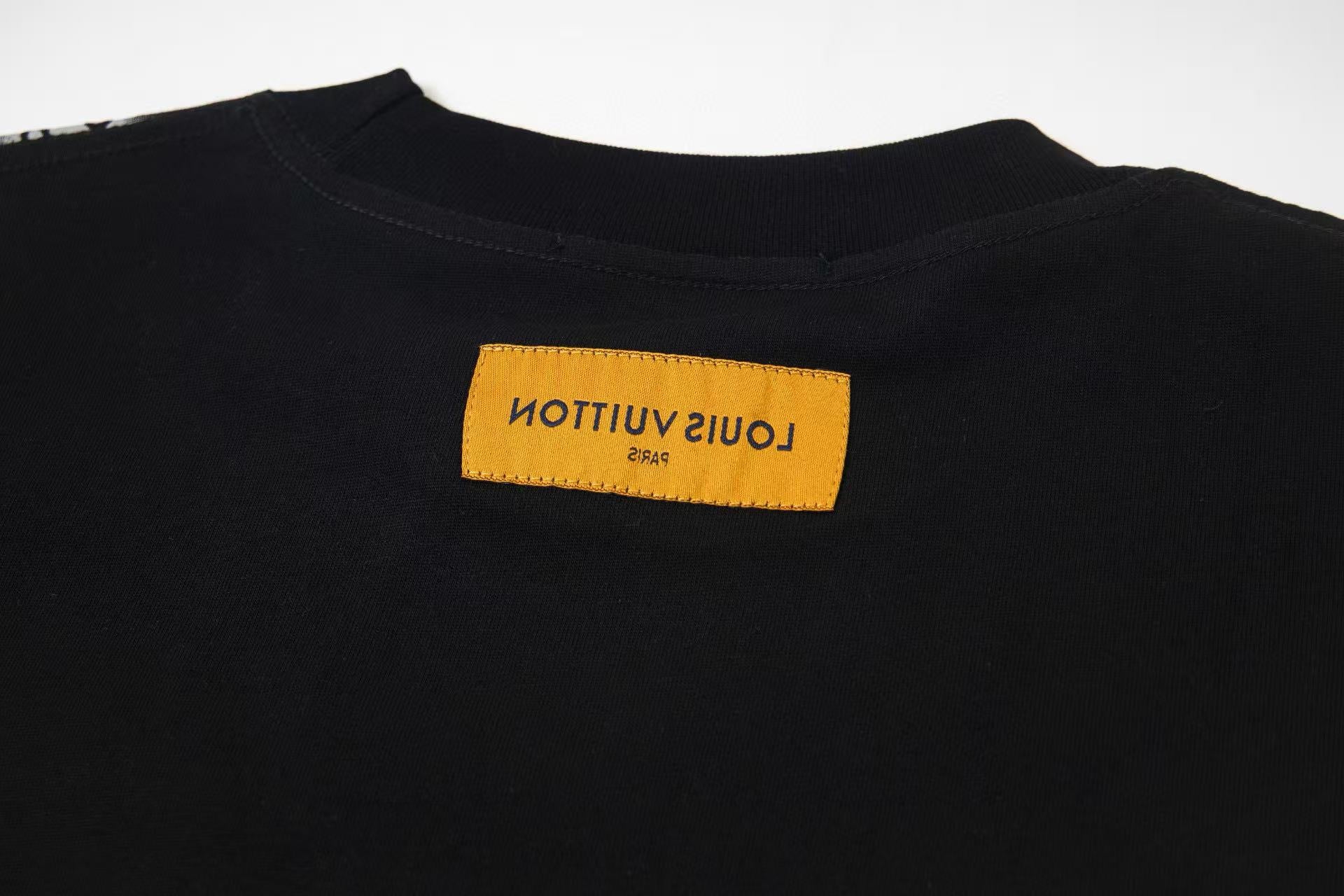 LuxluxHouse Best Quality Clothes T-shirt Louis Vuitton
