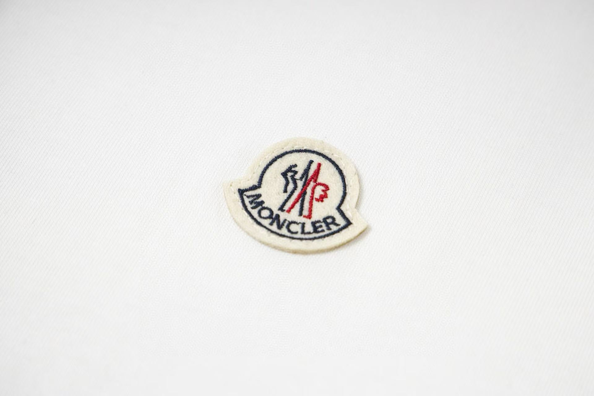 LuxluxHouse Best Quality Clothes T-shirt Moncler