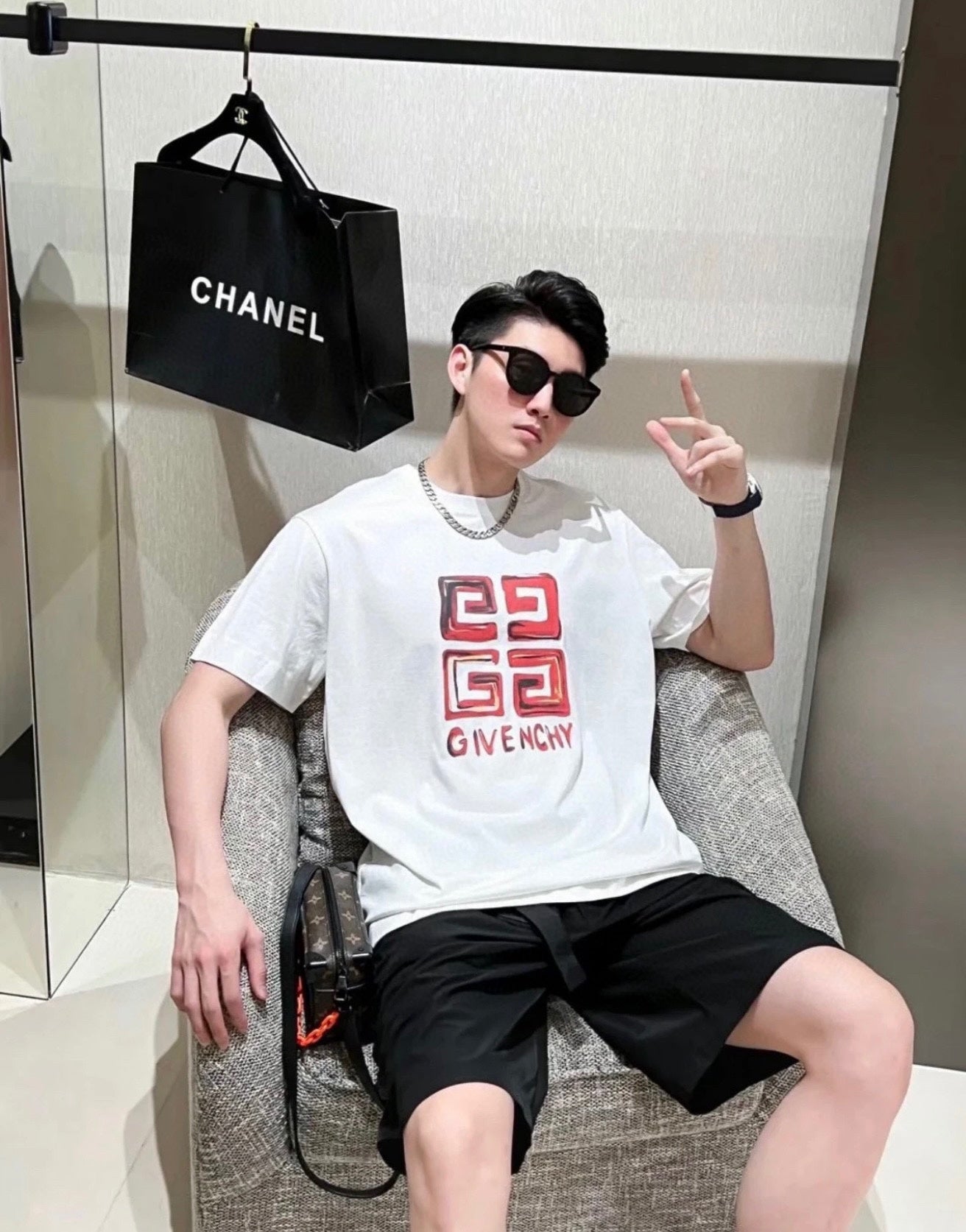 LuxluxHouse Best Quality Clothes Givenchy T-shirt