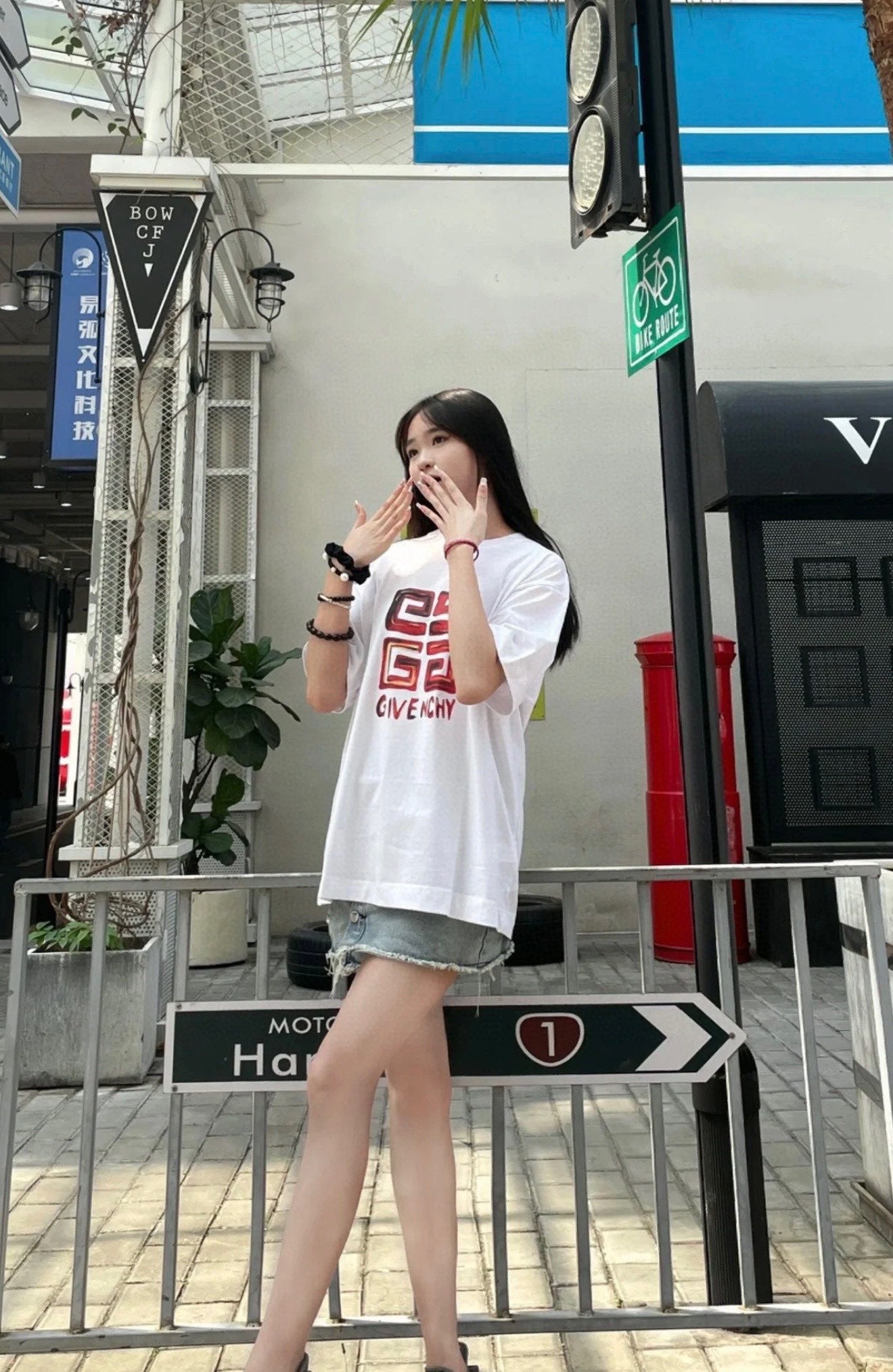 LuxluxHouse Best Quality Clothes Givenchy T-shirt