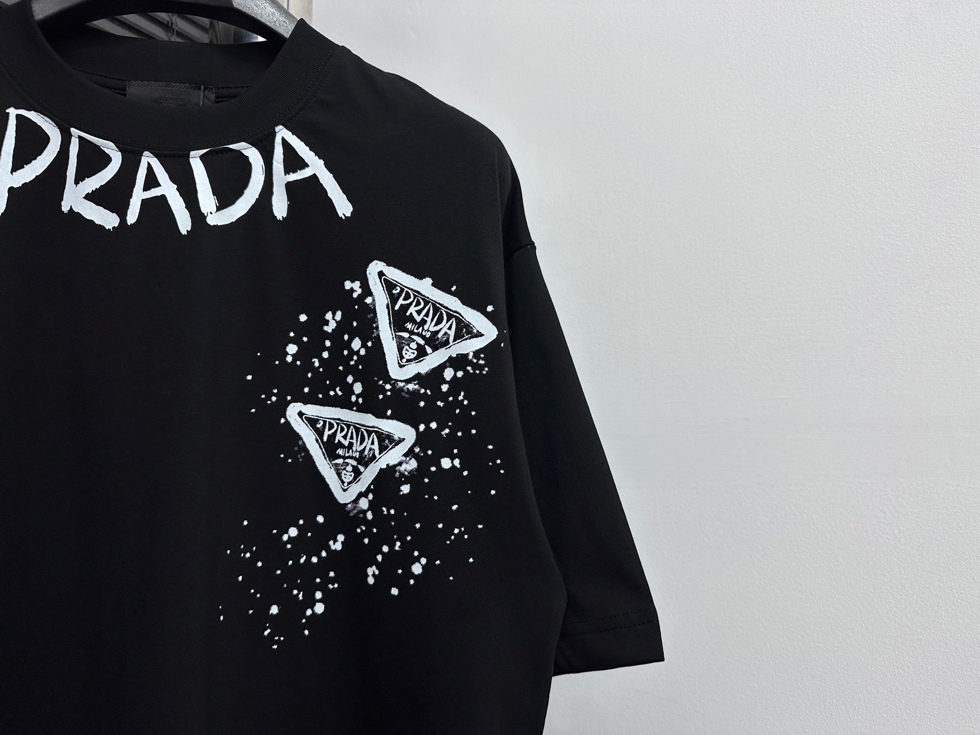 LuxluxHouse Best Quality Clothes T-shirt Prada