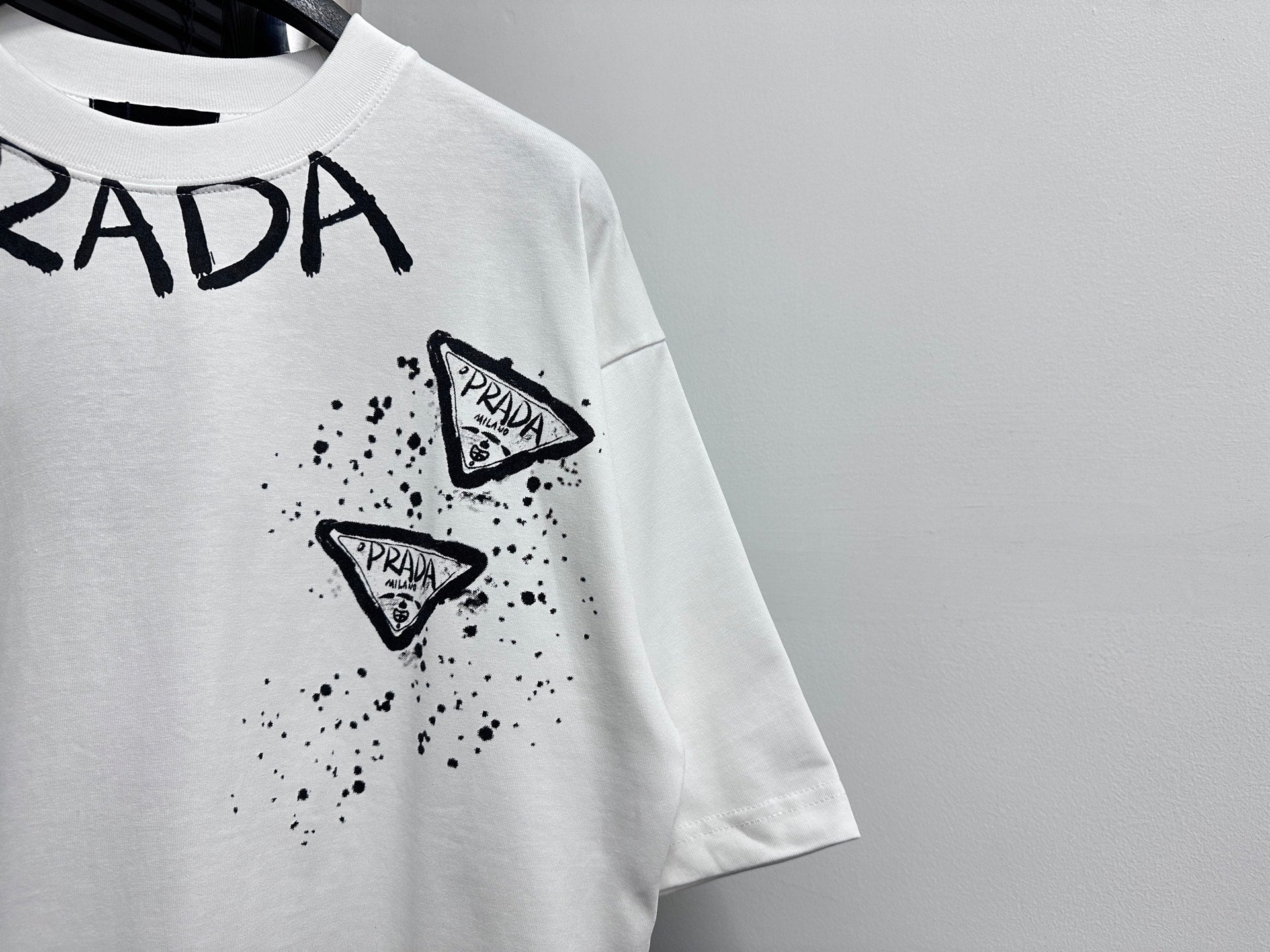 LuxluxHouse Best Quality Clothes T-shirt Prada