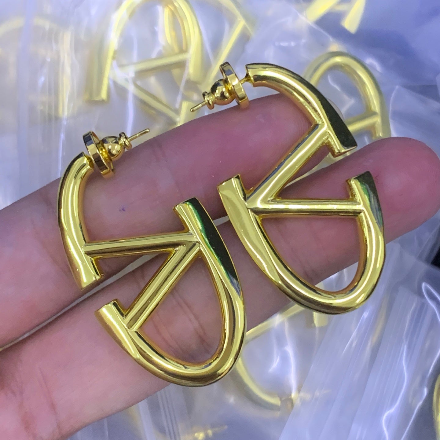 LuxluxHouse Low Price And High Quality Accessories Valentino