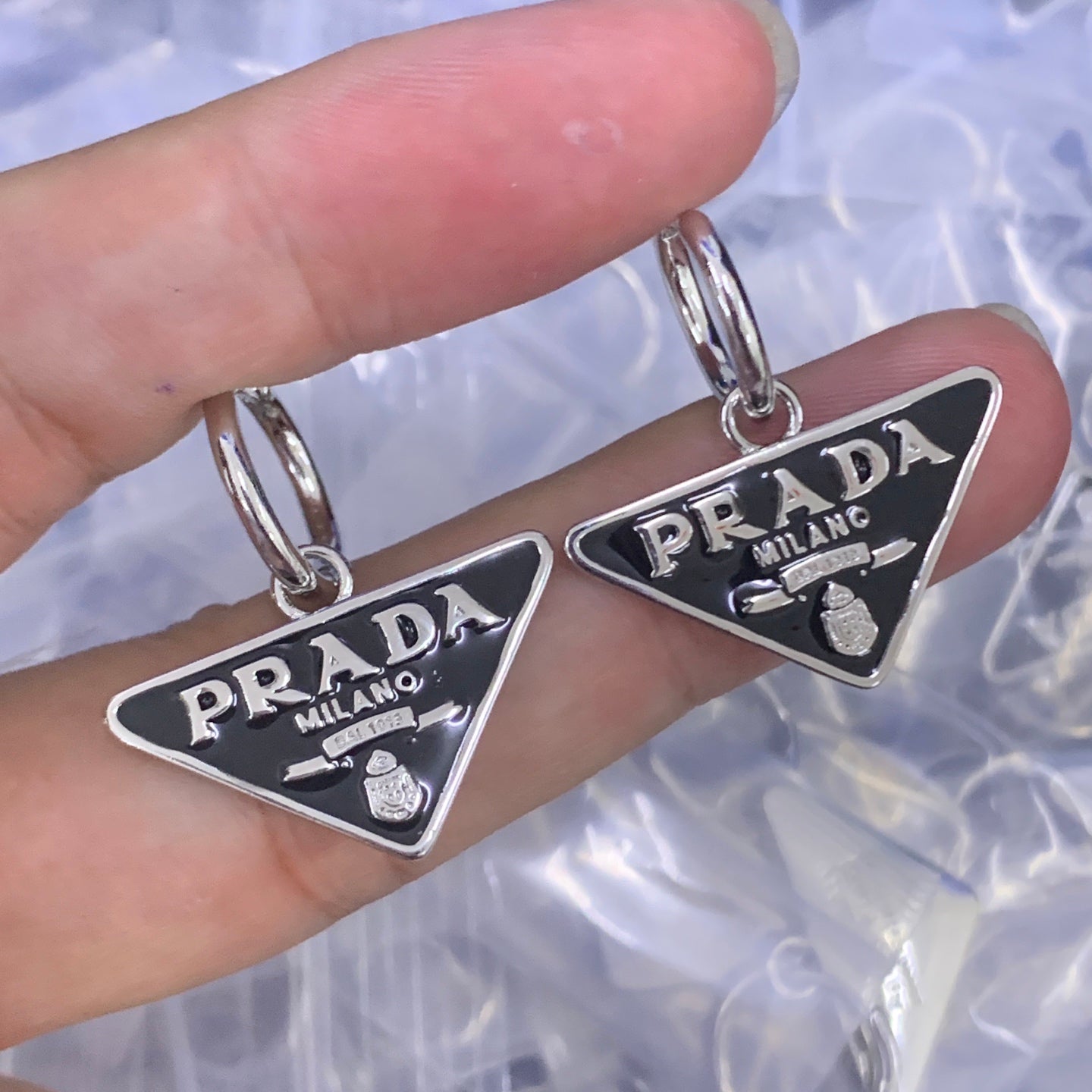LuxluxHouse Low Price And High Quality Accessories Prada