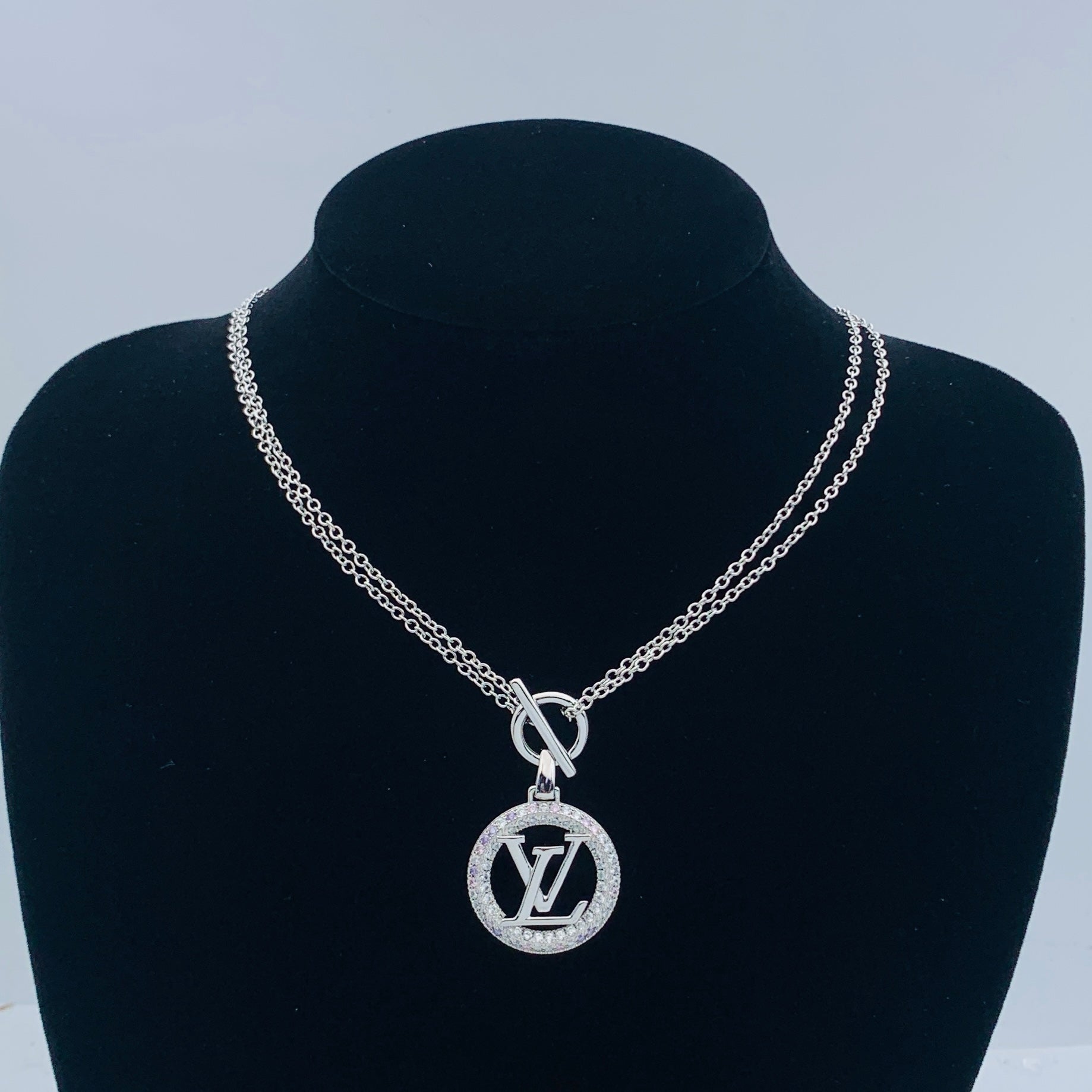 LuxluxHouse Low Price And High Quality Accessories Louis Vuitton