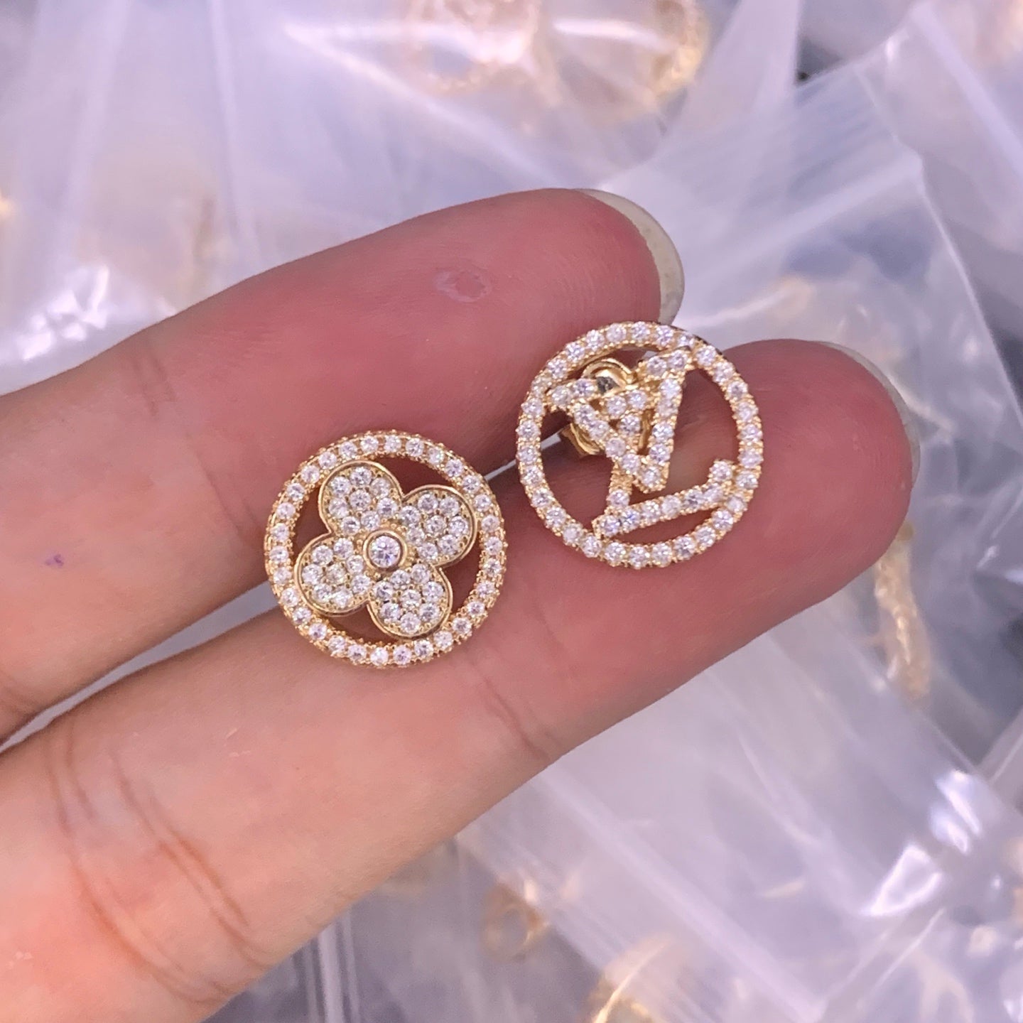 LuxluxHouse Low Price And High Quality Accessories Louis Vuitton