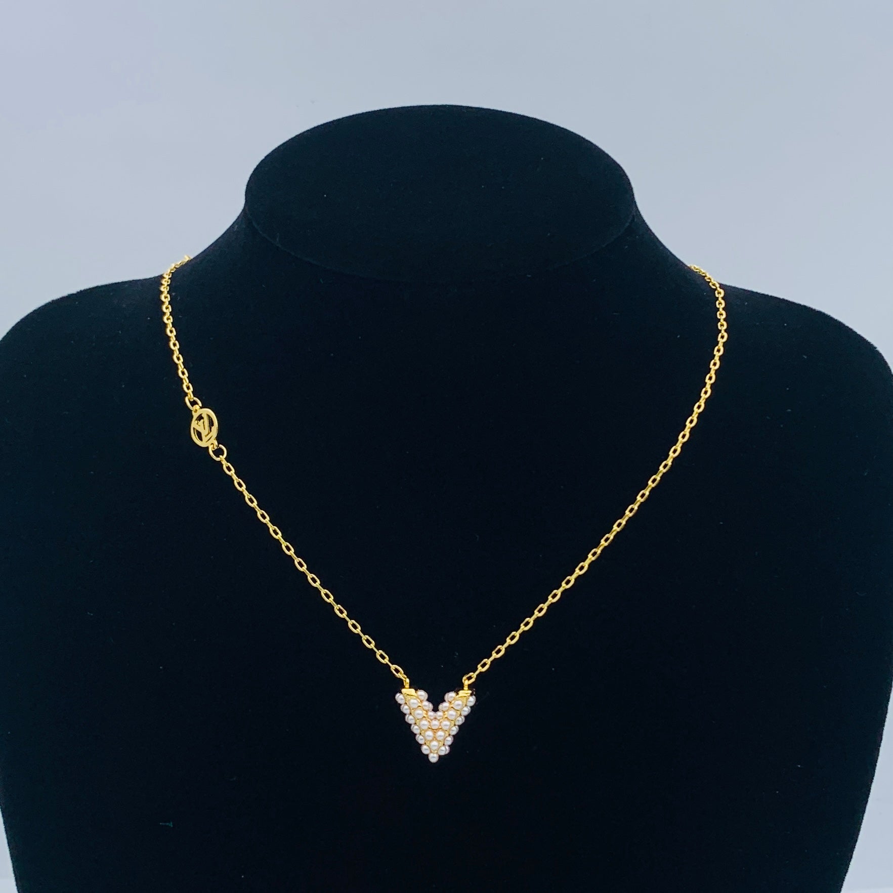 LuxluxHouse Low Price And High Quality Accessories Louis Vuitton