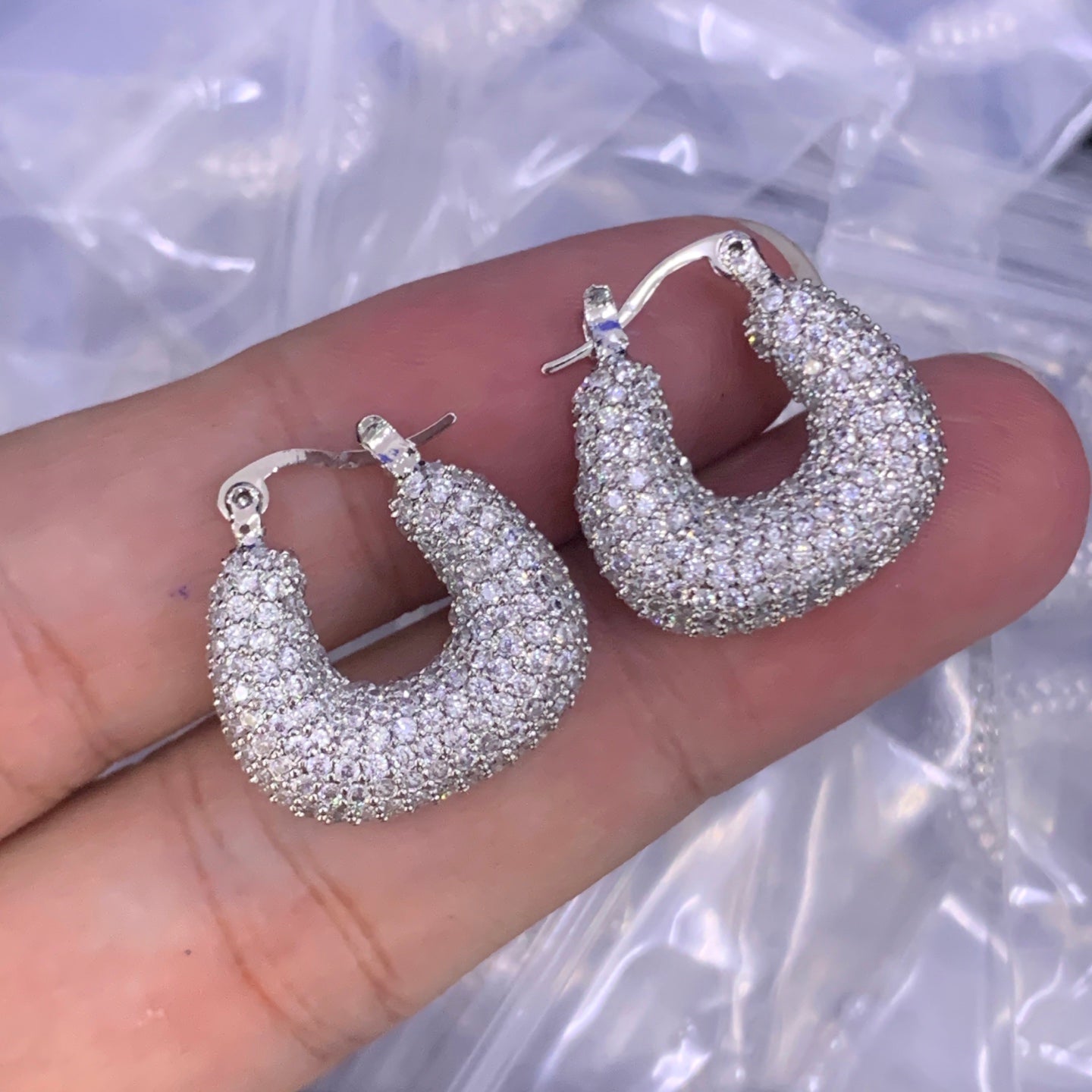 LuxluxHouse Low Price And High Quality Accessories Celine