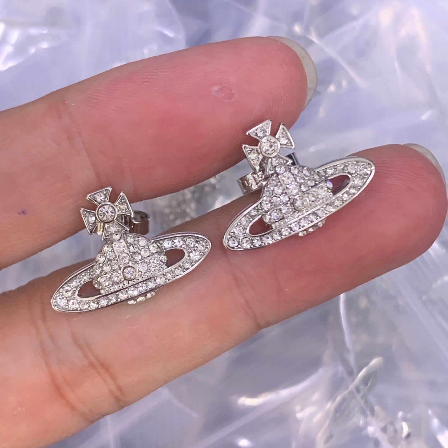 LuxluxHouse Low Price And High Quality Accessories Vivienne Westwood