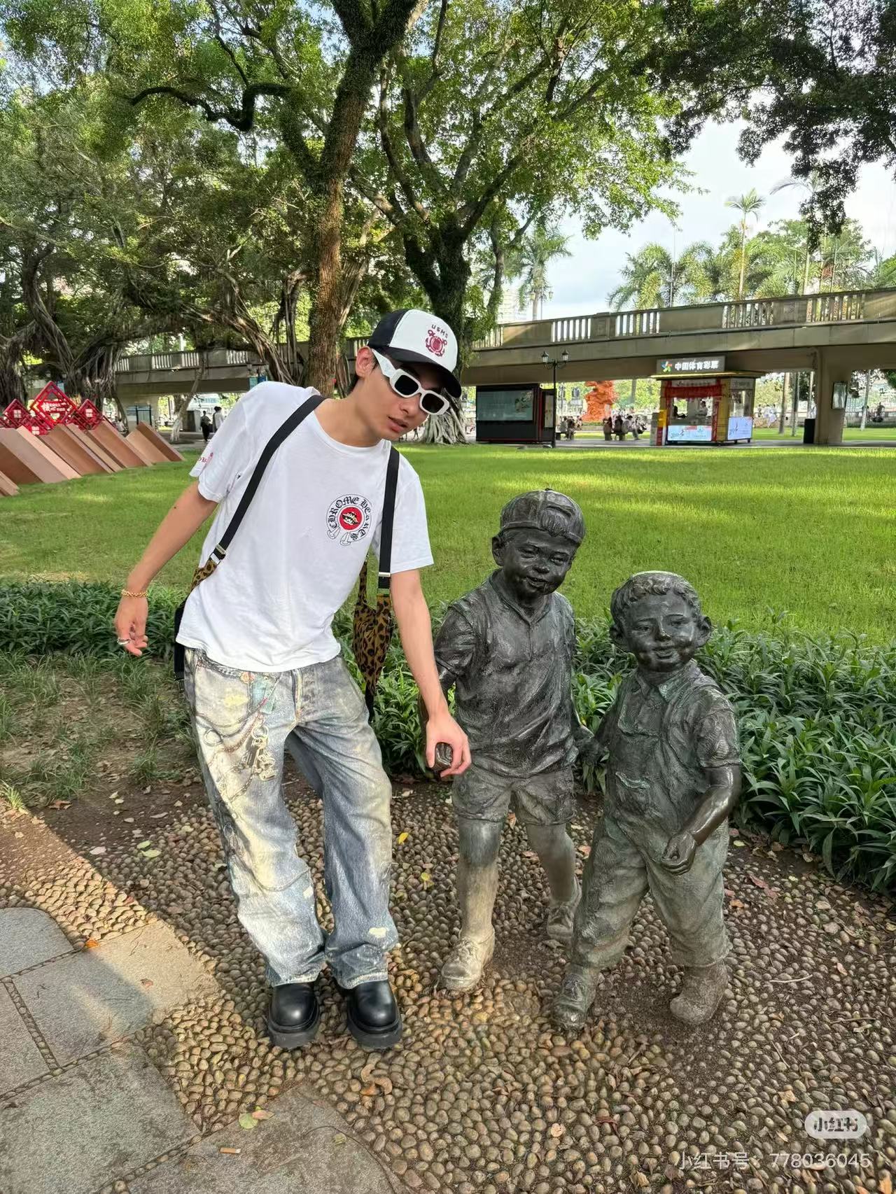 LuxluxHouse Best Quality Clothes Chrome Hearts T-shirt