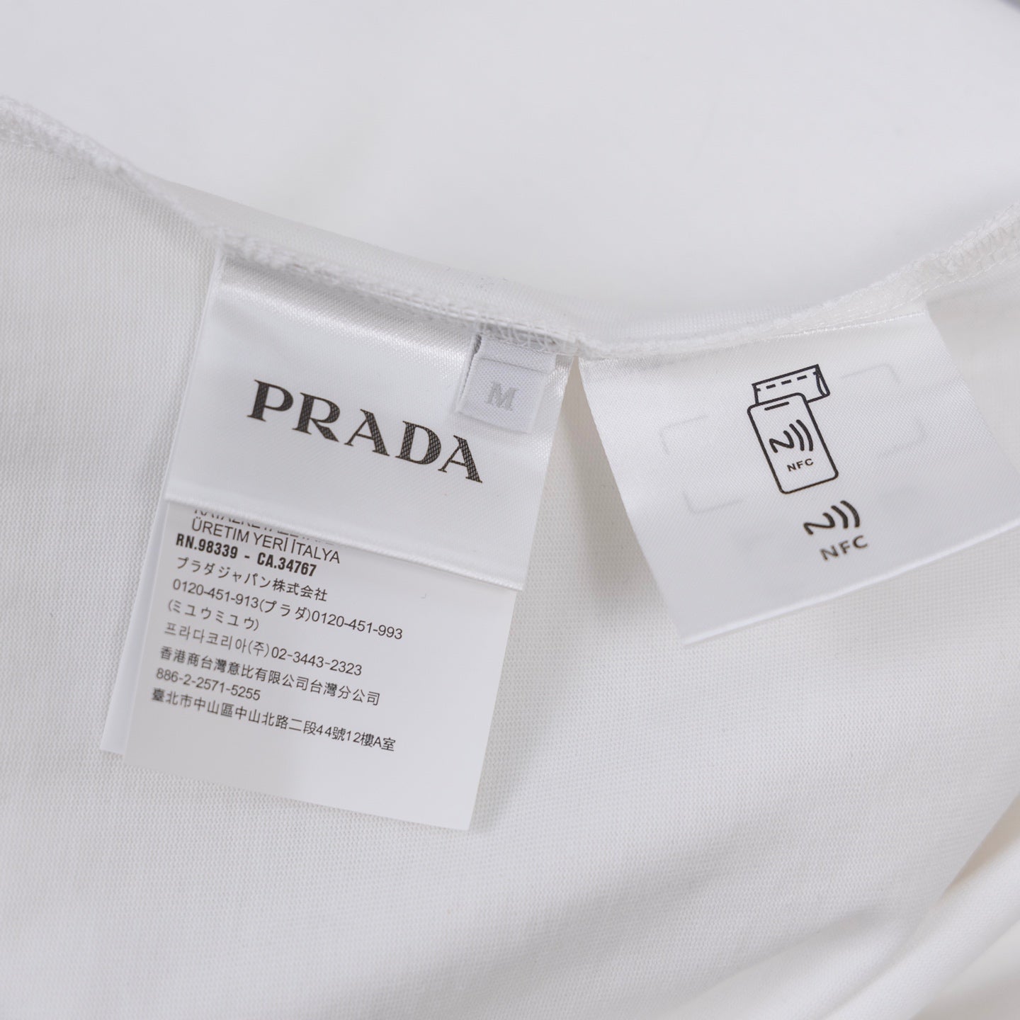 LuxluxHouse Best Quality Clothes T-shirt Prada