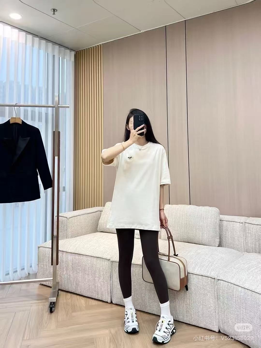 LuxluxHouse Best Quality Clothes T-shirt Prada