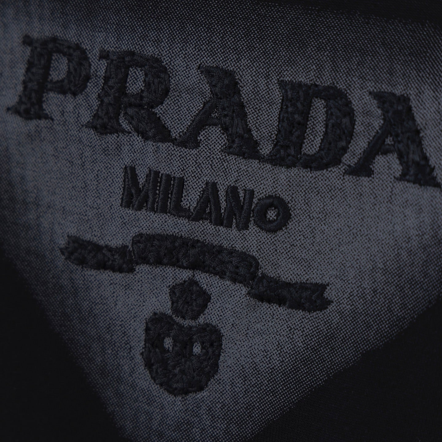 LuxluxHouse Best Quality Clothes T-shirt Prada