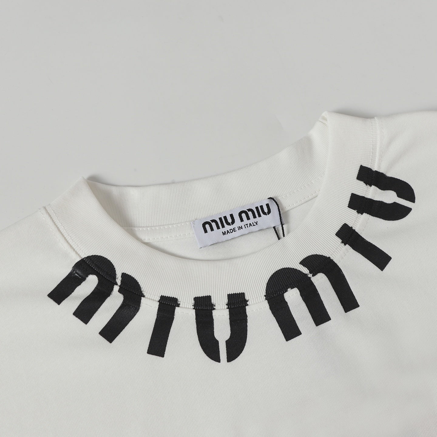 LuxluxHouse Best Quality Clothes Miu Miu T-shirt