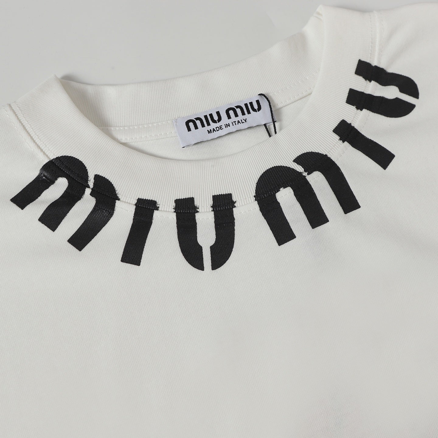 LuxluxHouse Best Quality Clothes Miu Miu T-shirt