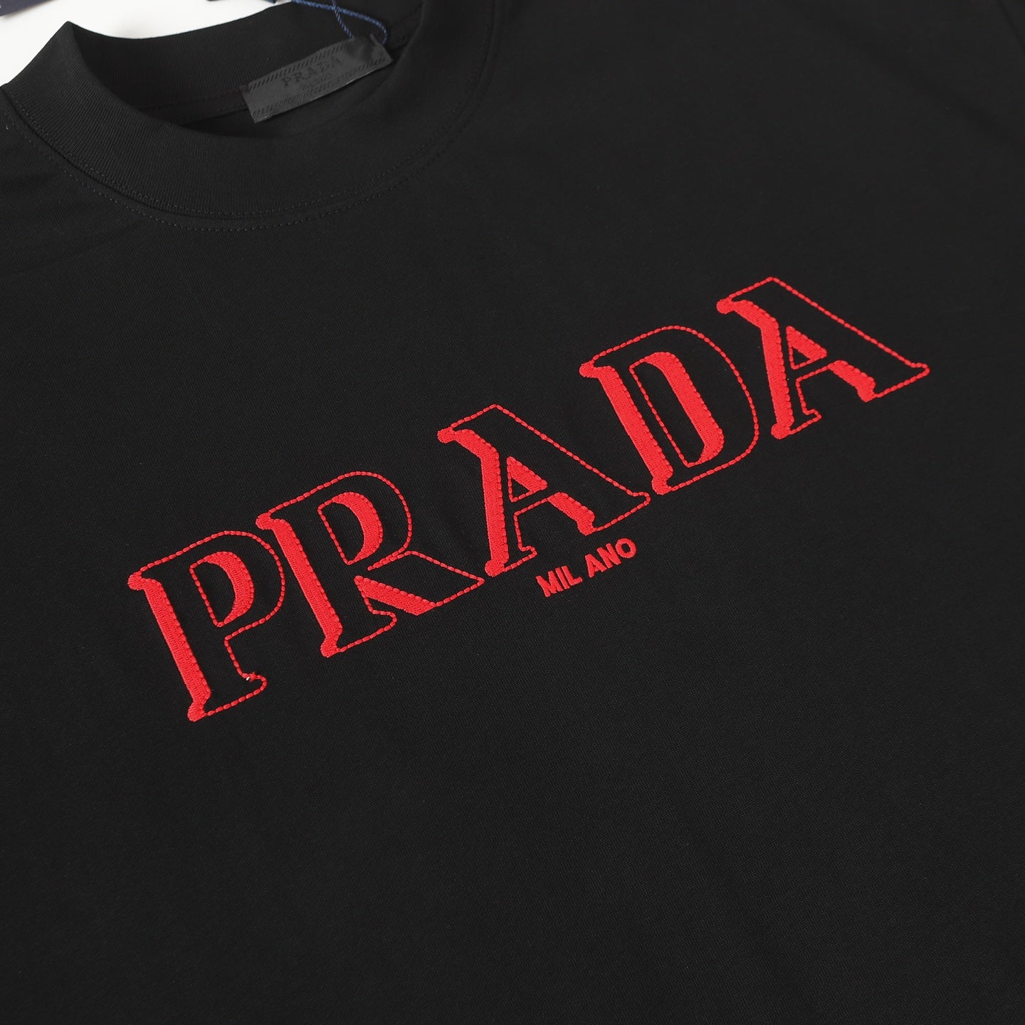 LuxluxHouse Best Quality Clothes T-shirt Prada