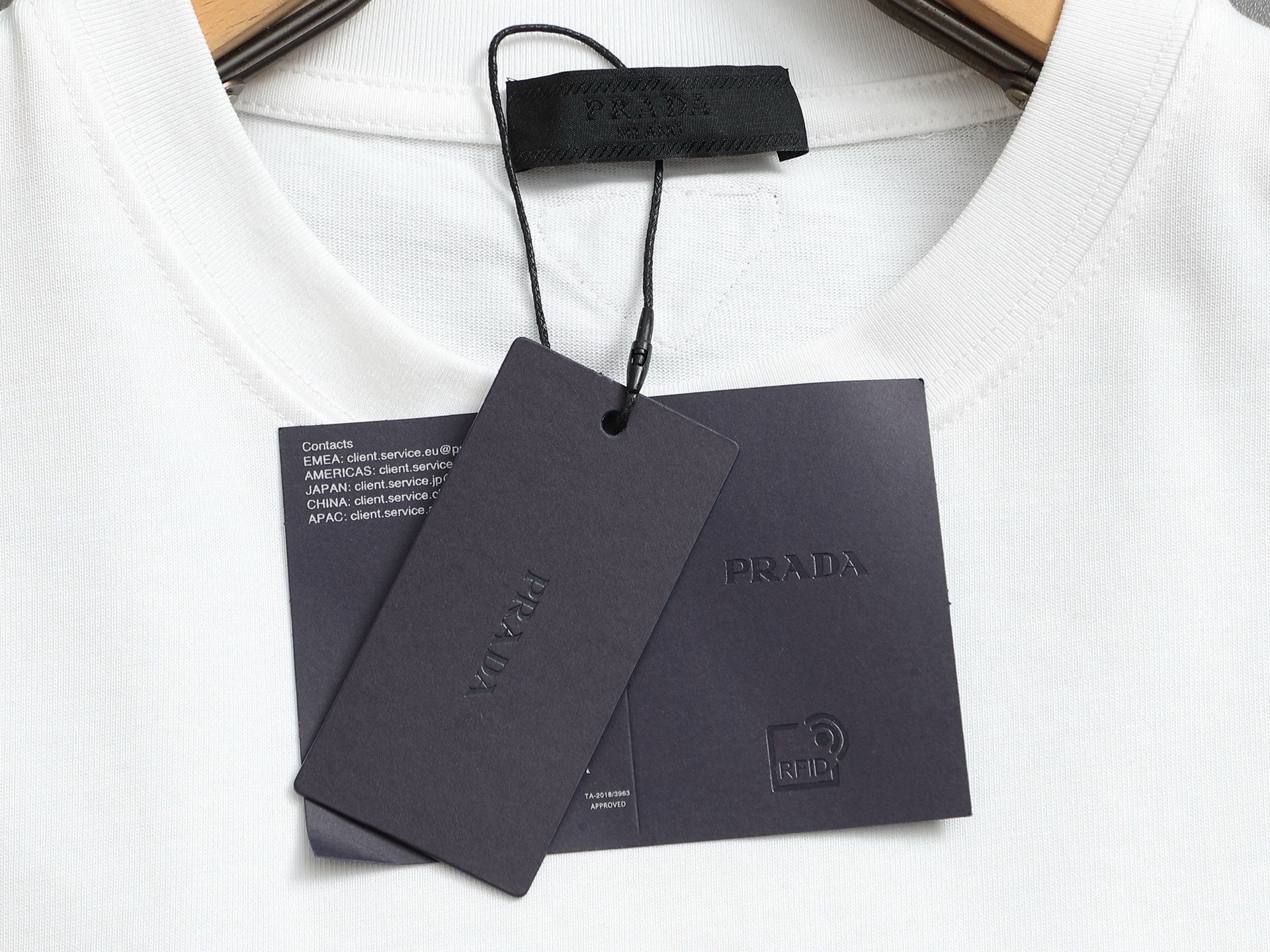 LuxluxHouse Best Quality Clothes T-shirt Prada