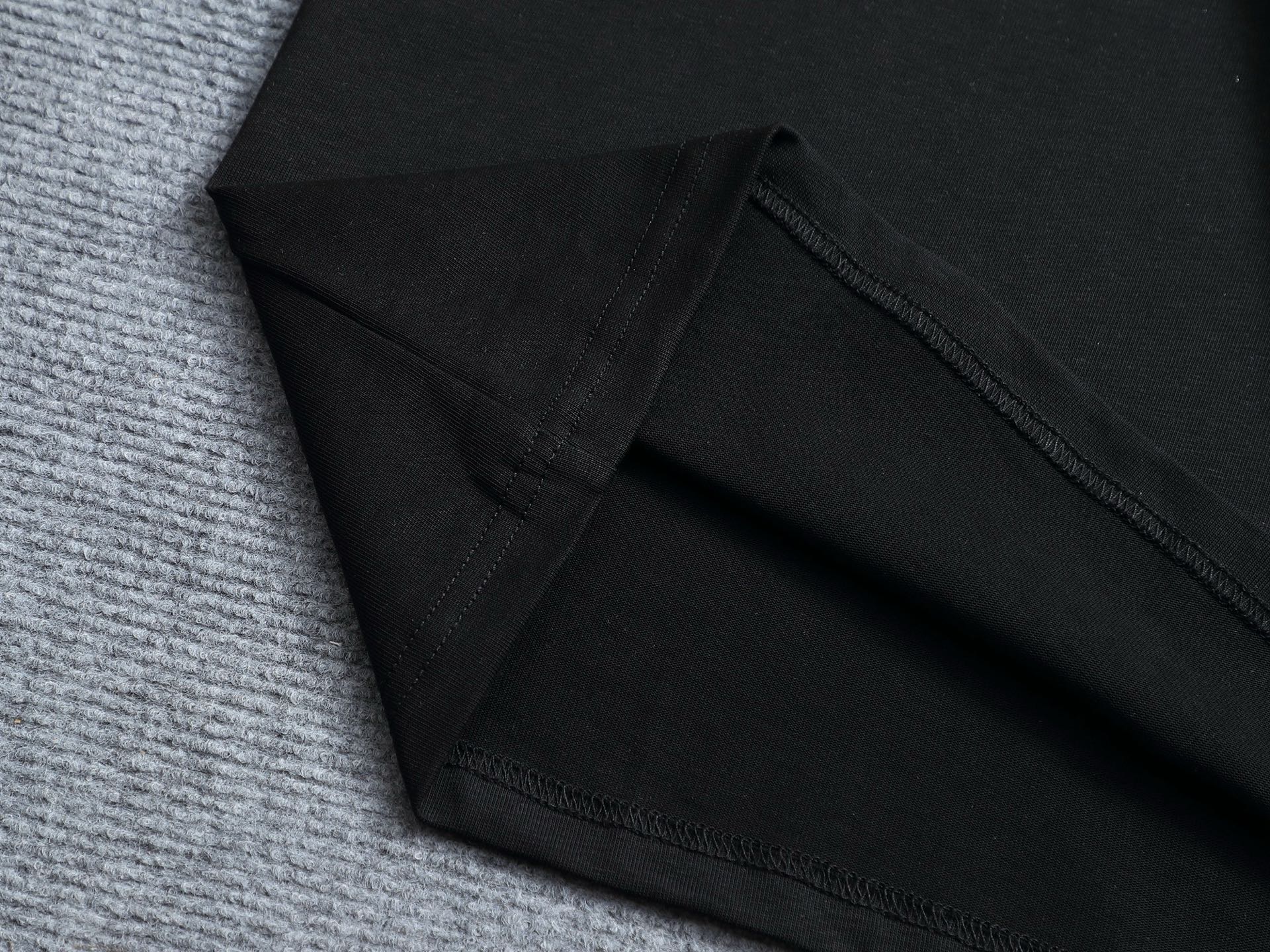 LuxluxHouse Best Quality Clothes Fendi T-shirt