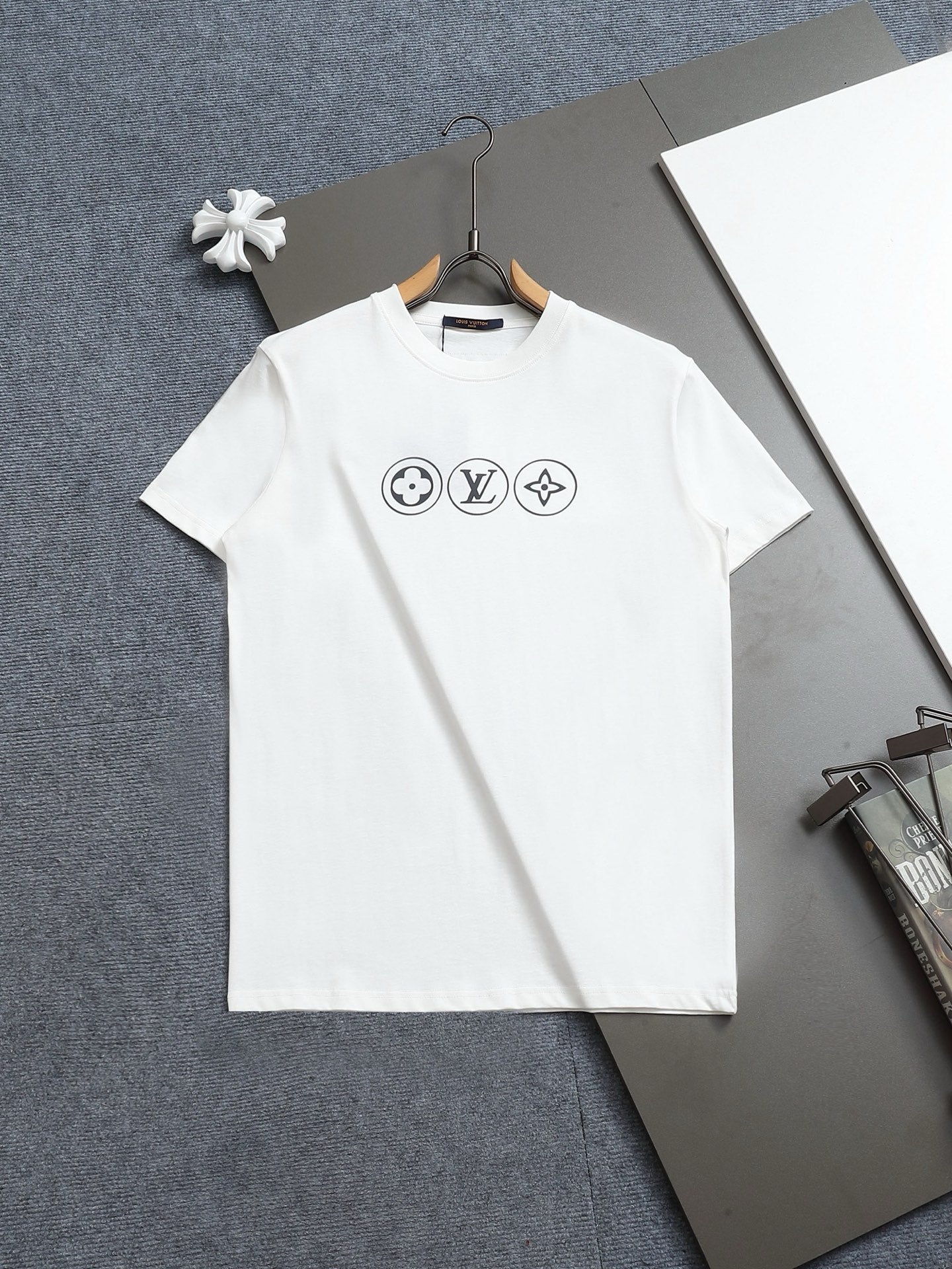 LuxluxHouse Best Quality Clothes T-shirt Louis Vuitton