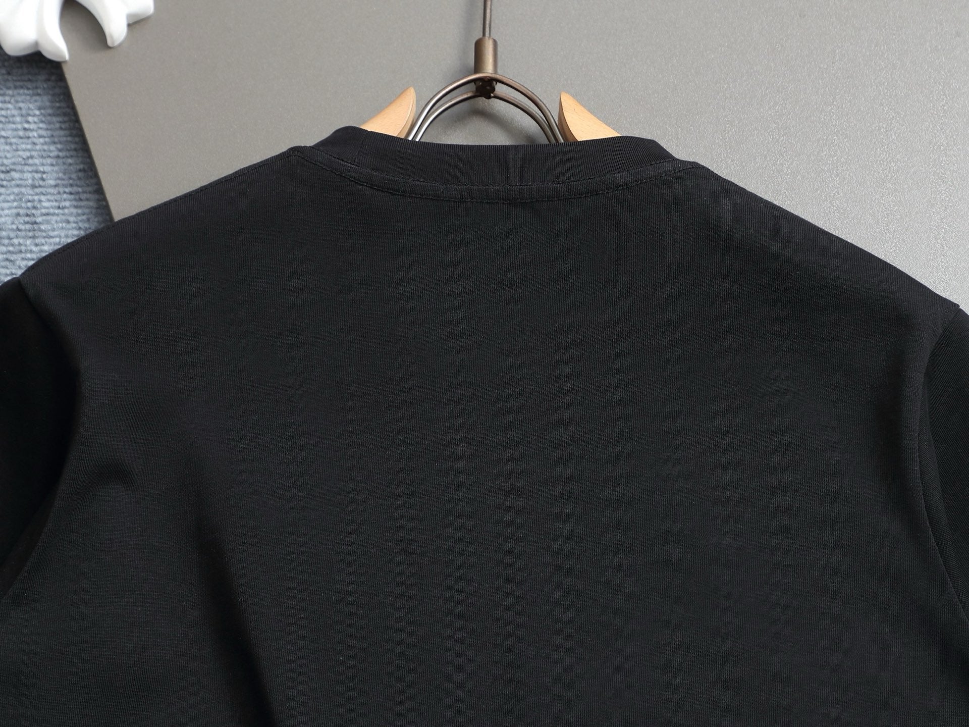 LuxluxHouse Best Quality Clothes T-shirt Prada