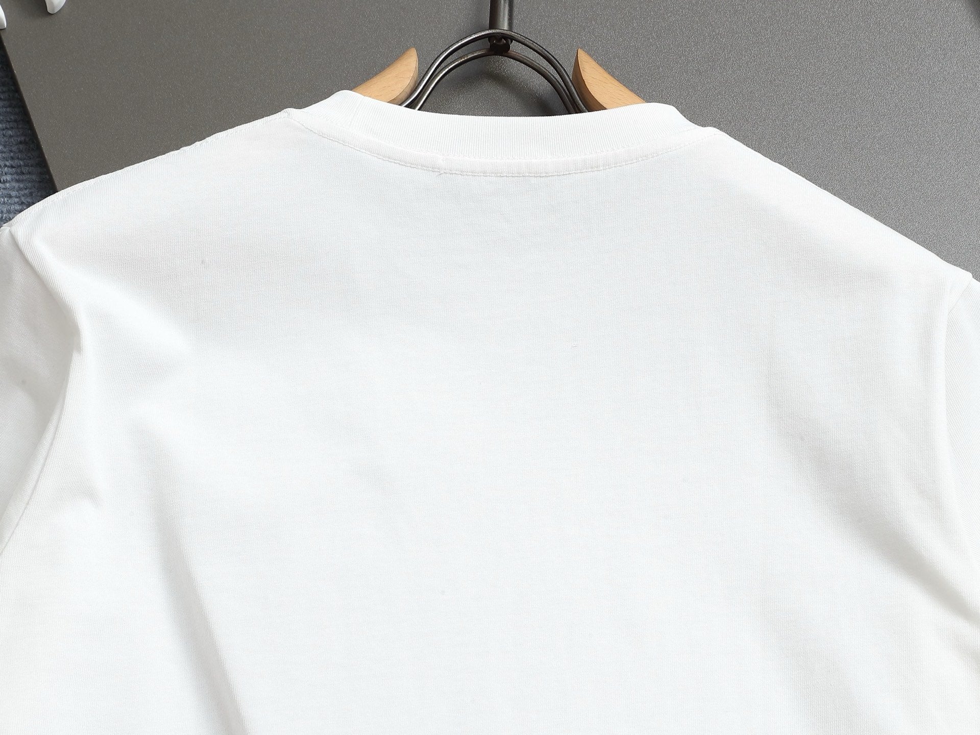 LuxluxHouse Best Quality Clothes T-shirt Prada