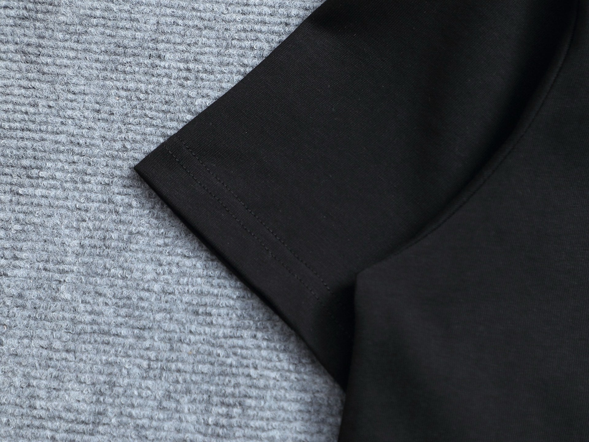 LuxluxHouse Best Quality Clothes Valentino T-shirt