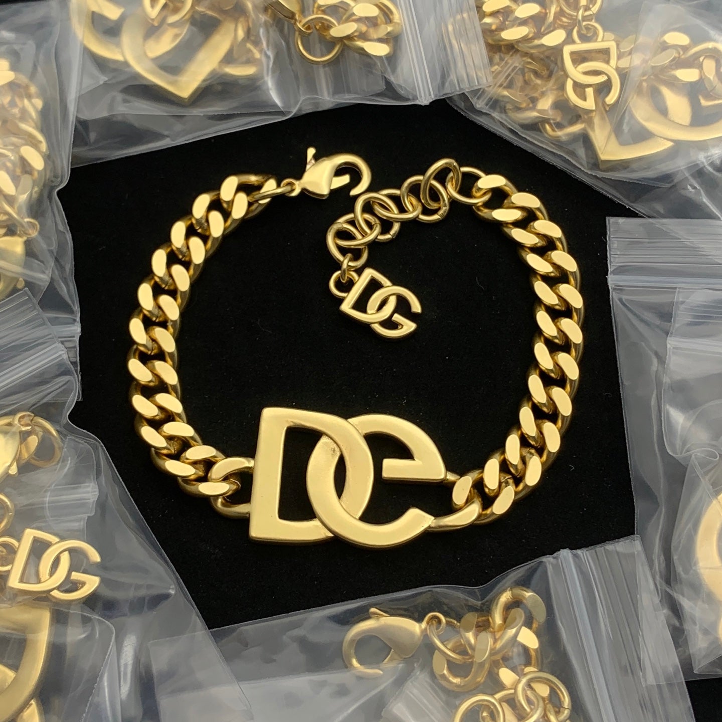 LuxluxHouse Low Price And High Quality Accessories Dolce & Gabbana