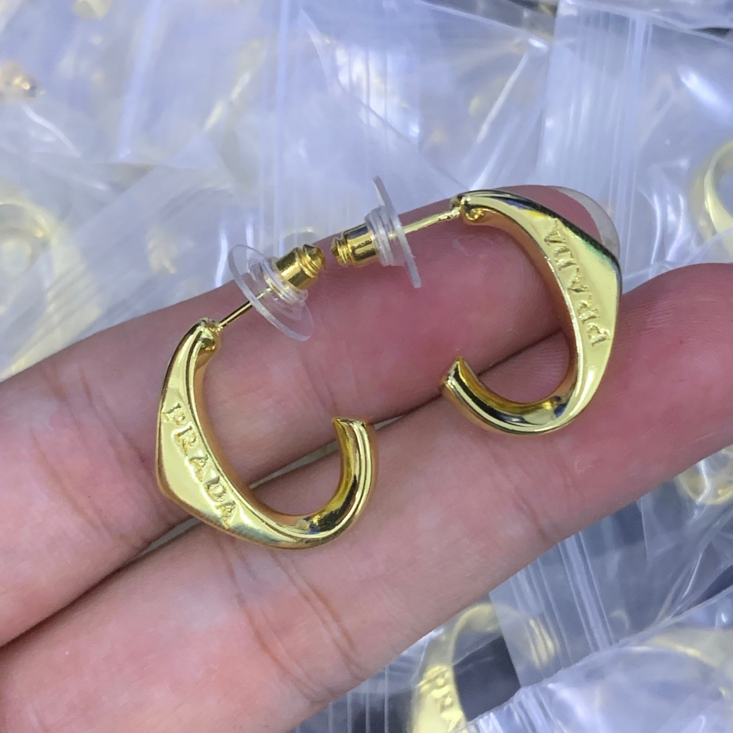 LuxluxHouse Low Price And High Quality Accessories Prada