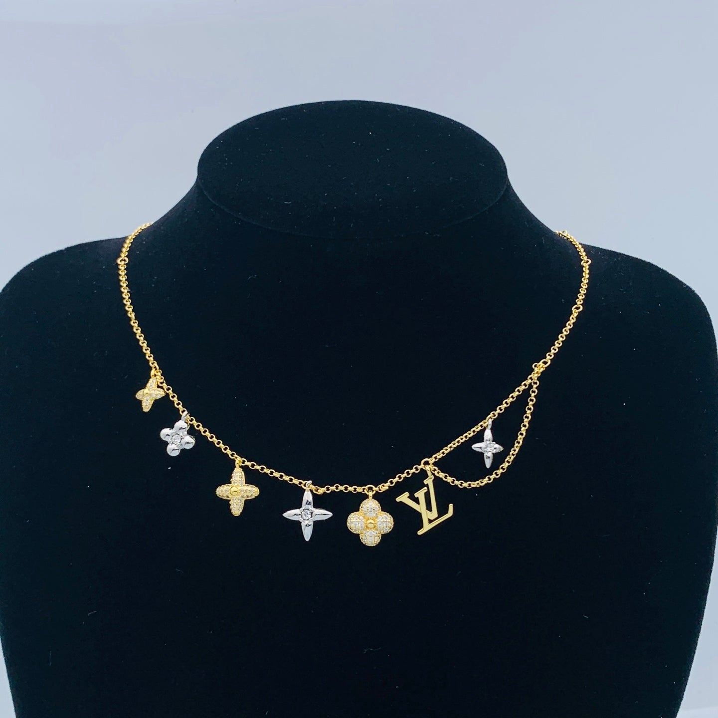 LuxluxHouse Low Price And High Quality Accessories Louis Vuitton